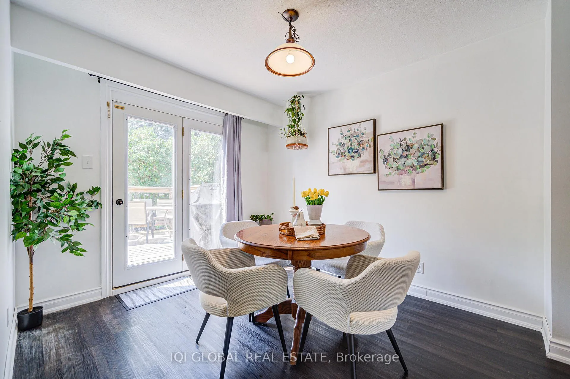 Photo 10 of 6 Arrowhead Crescent, Kitchener — HOMEH