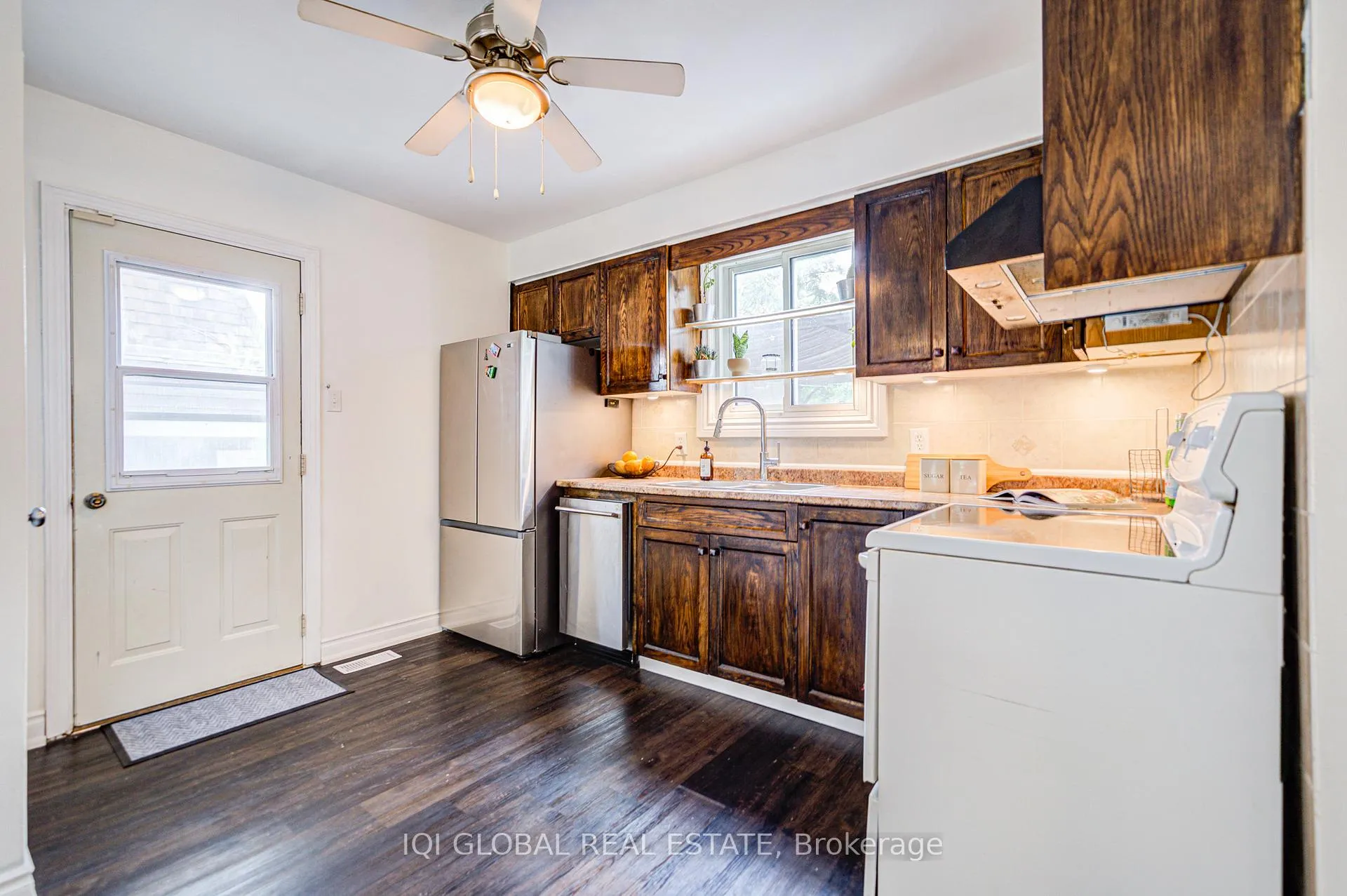 Photo 12 of 6 Arrowhead Crescent, Kitchener — HOMEH