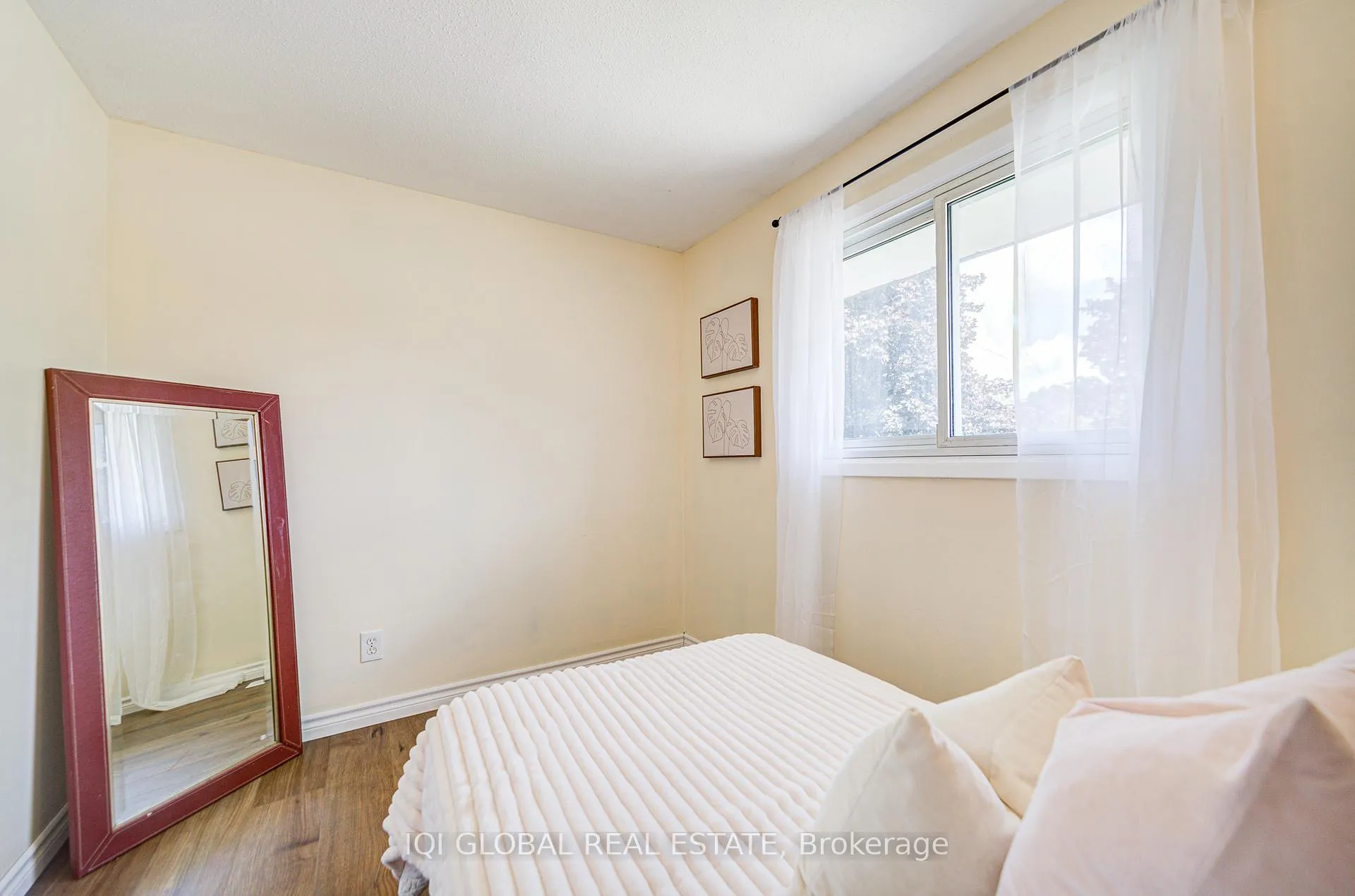 Photo 24 of 6 Arrowhead Crescent, Kitchener — HOMEH