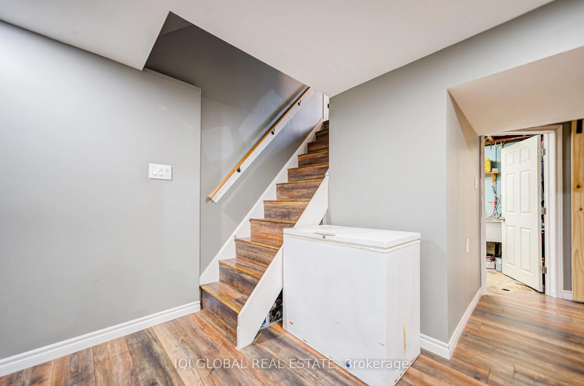 Photo 28 of 6 Arrowhead Crescent, Kitchener — HOMEH