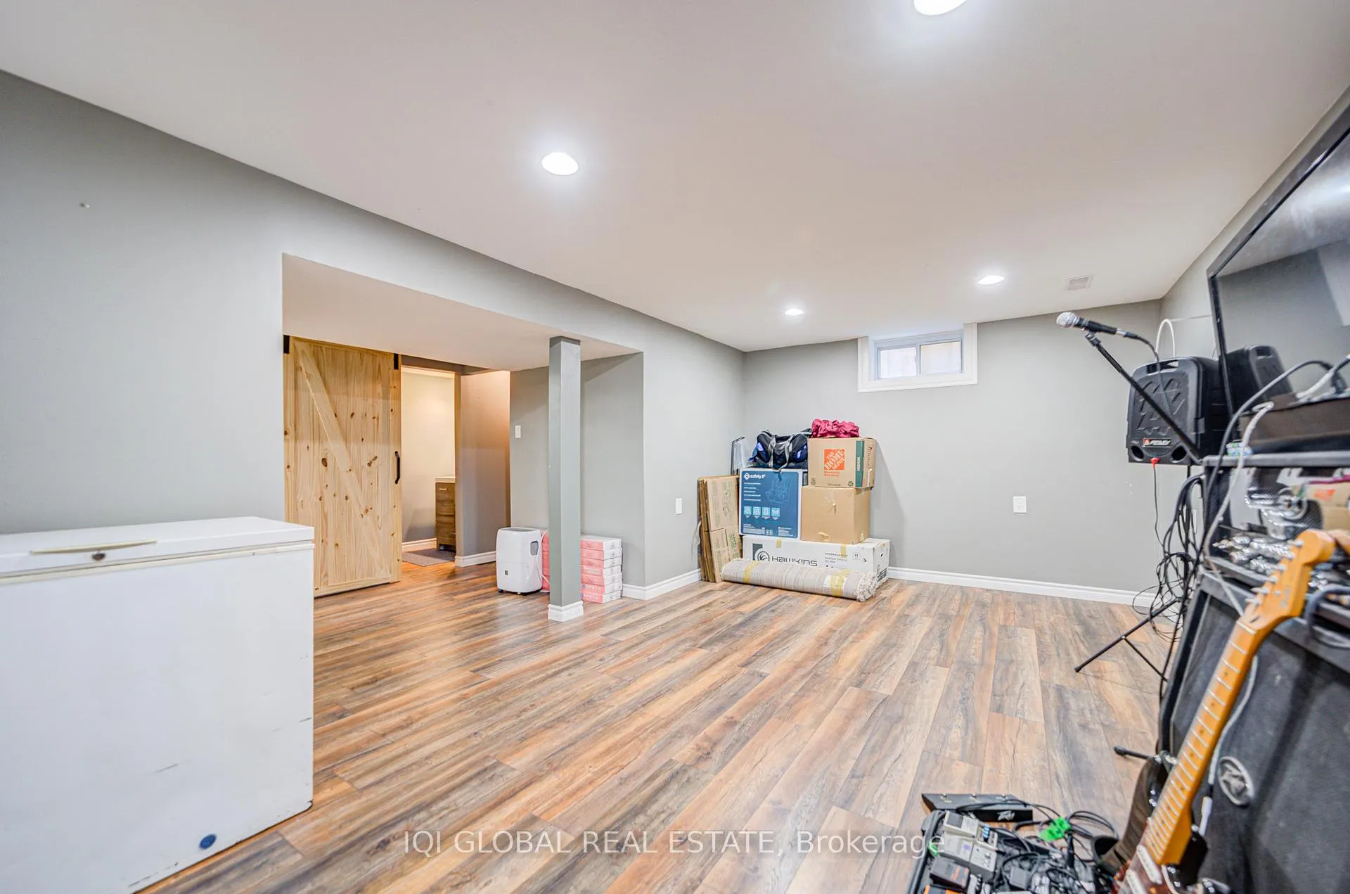 Photo 29 of 6 Arrowhead Crescent, Kitchener — HOMEH