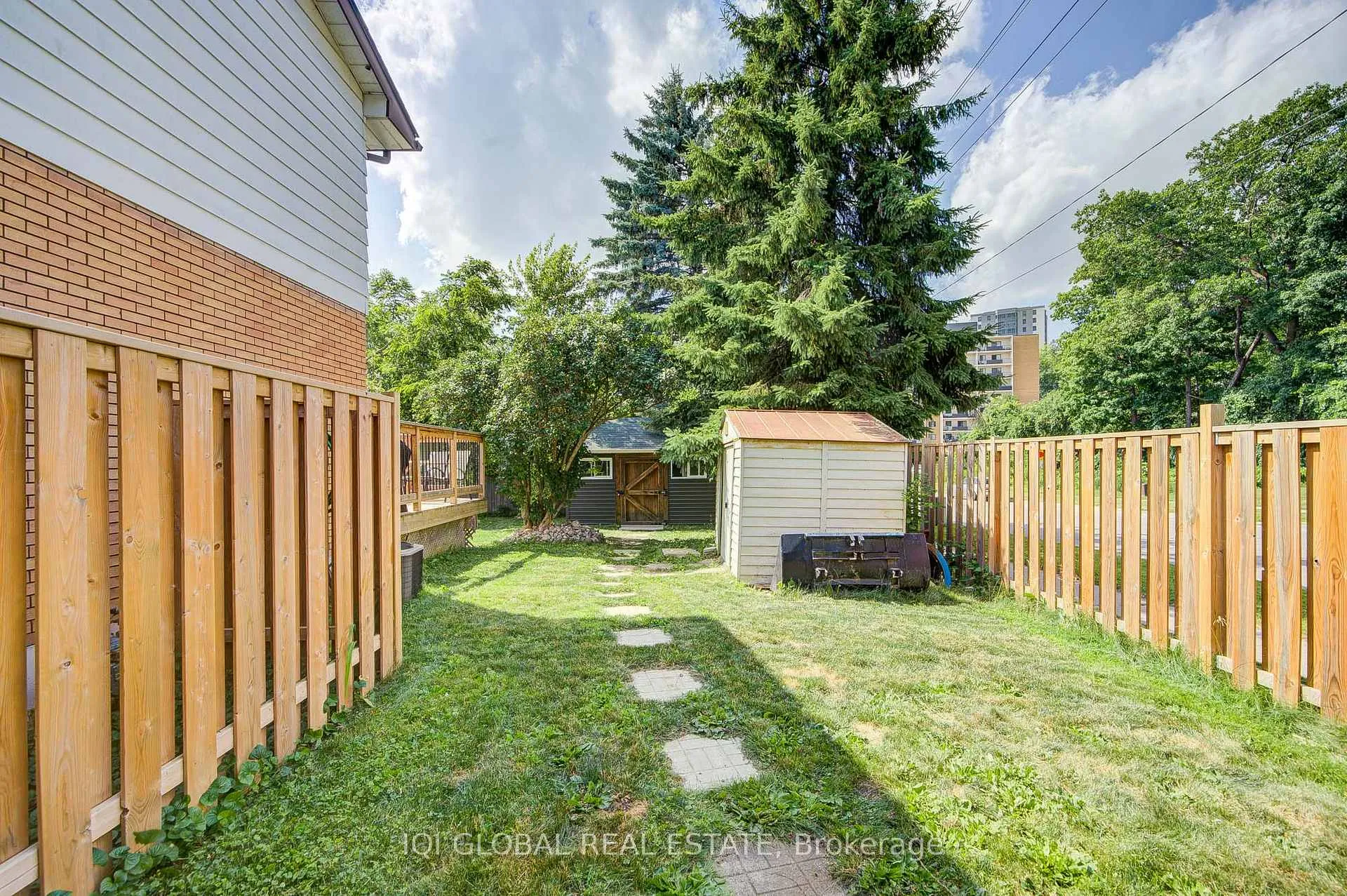 Photo 36 of 6 Arrowhead Crescent, Kitchener — HOMEH