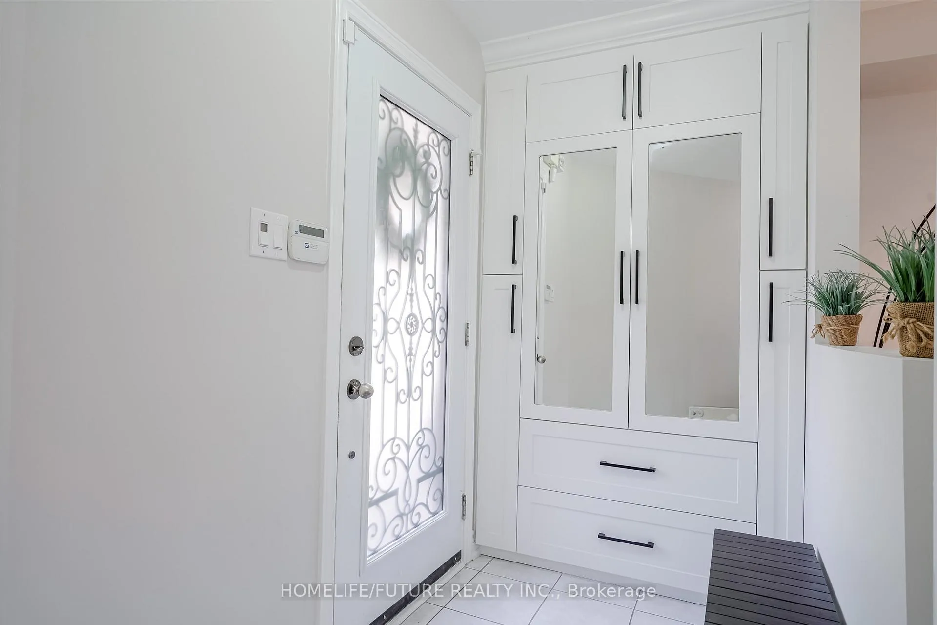 Photo 5 of 37 Tawn Crescent, Ajax, Central — HOMEH