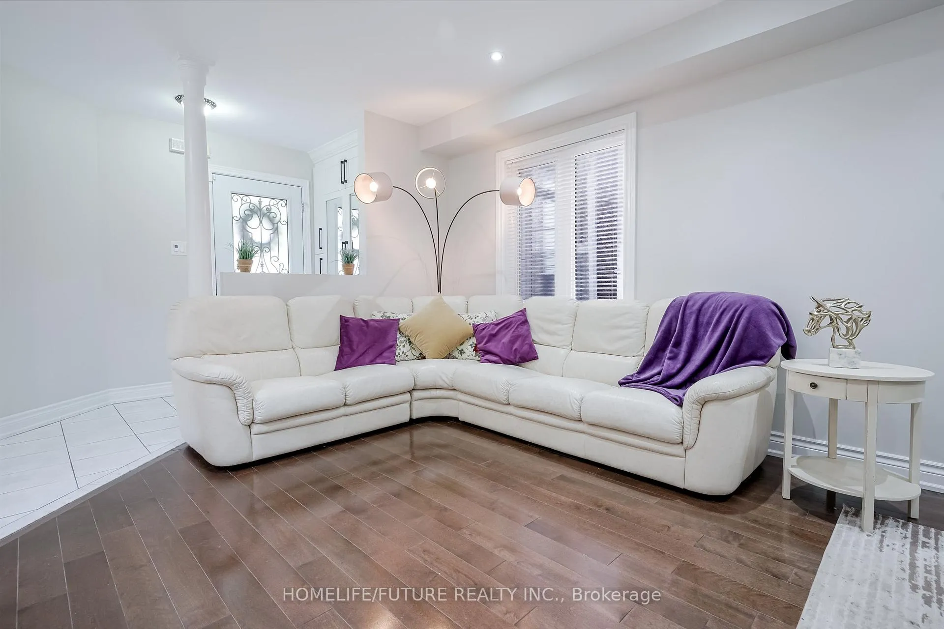 Photo 7 of 37 Tawn Crescent, Ajax, Central — HOMEH