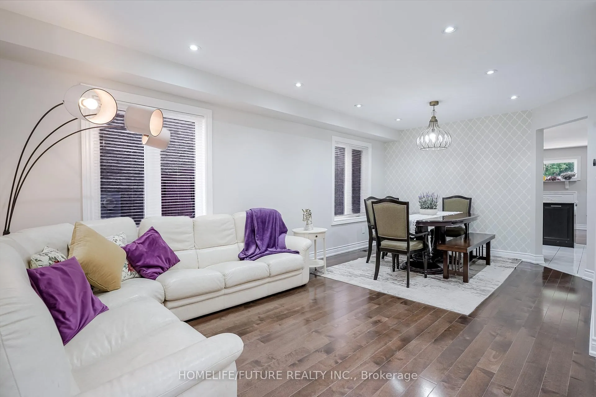 Photo 9 of 37 Tawn Crescent, Ajax, Central — HOMEH
