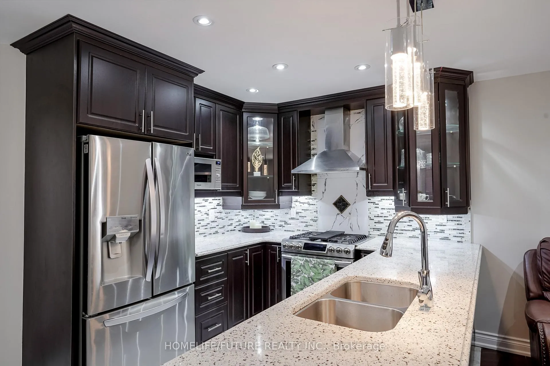 Photo 15 of 37 Tawn Crescent, Ajax, Central — HOMEH
