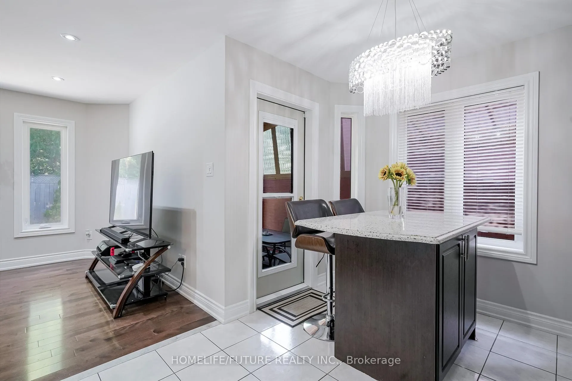 Photo 19 of 37 Tawn Crescent, Ajax, Central — HOMEH