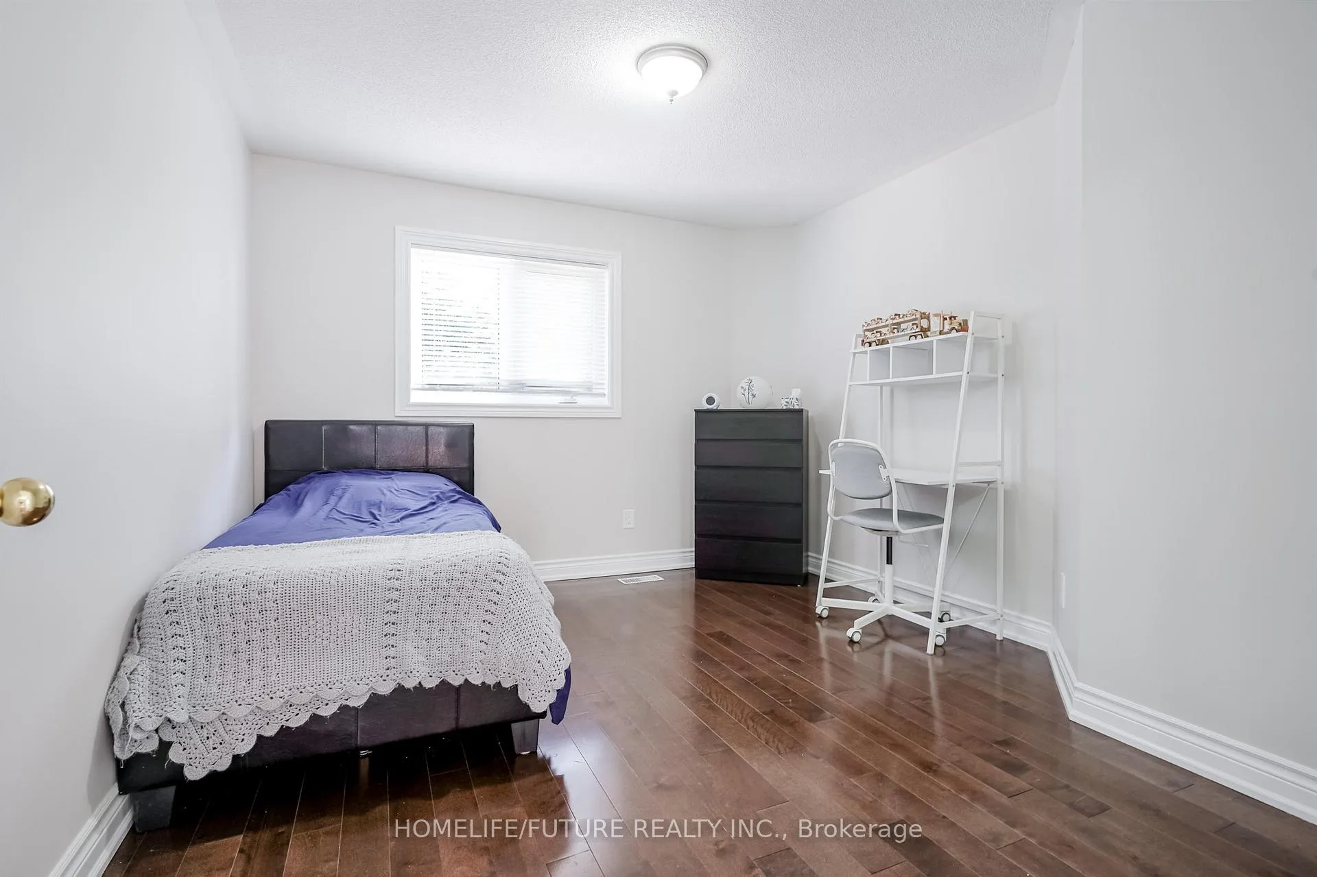 Photo 34 of 37 Tawn Crescent, Ajax, Central — HOMEH