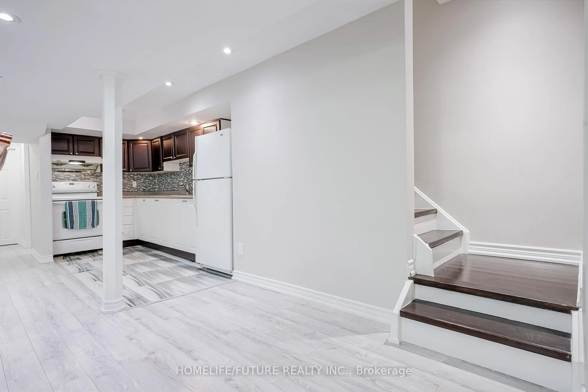 Photo 40 of 37 Tawn Crescent, Ajax, Central — HOMEH
