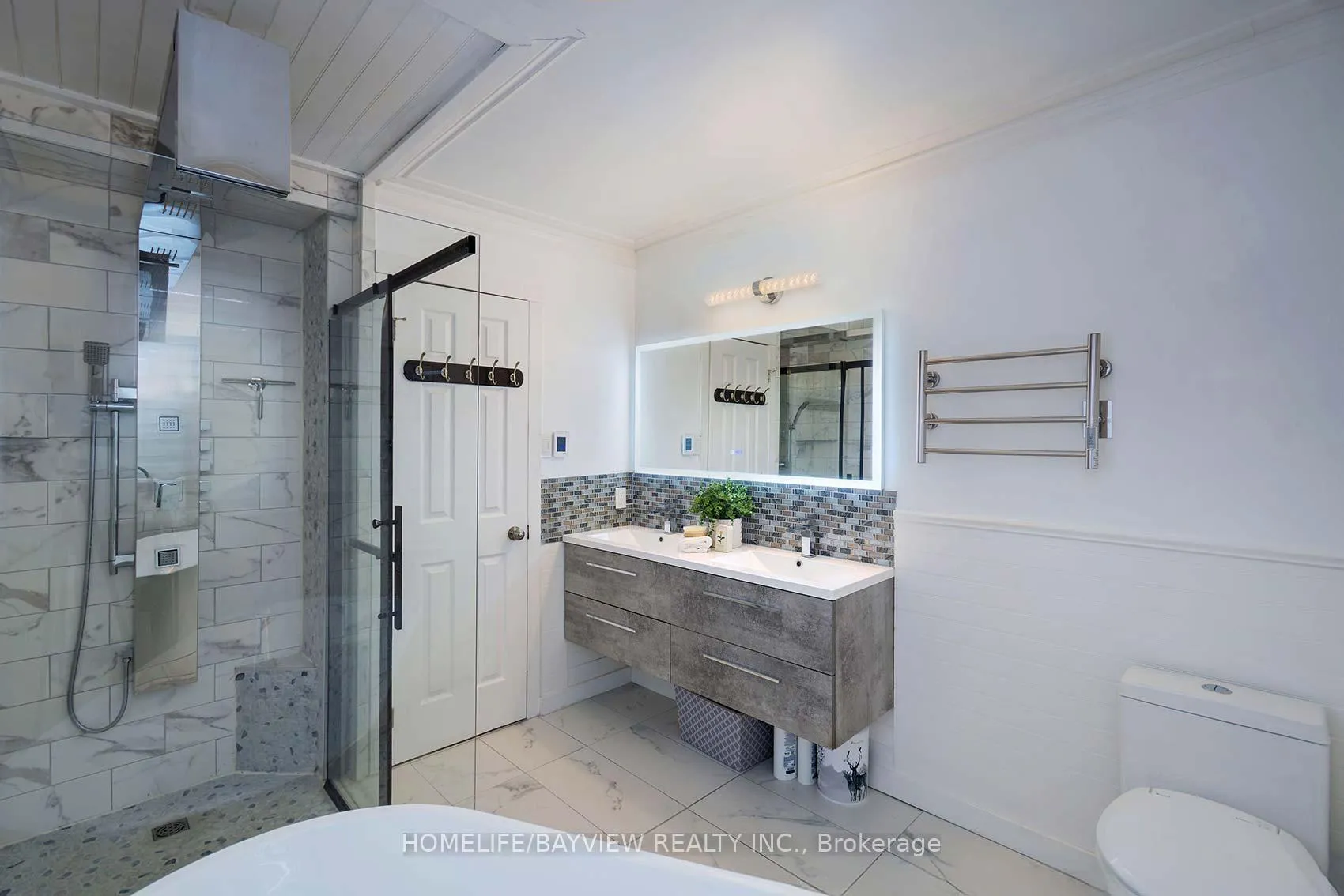 Photo 14 of 55 Richvale Drive S, Brampton, Heart Lake East — HOMEH