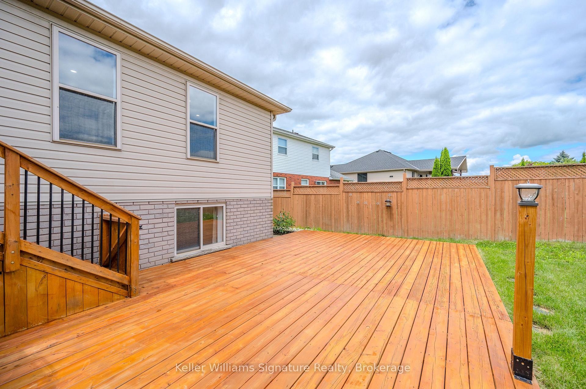 Photo 32 of 59 Whitlaw Way, Brant, Paris — HOMEH