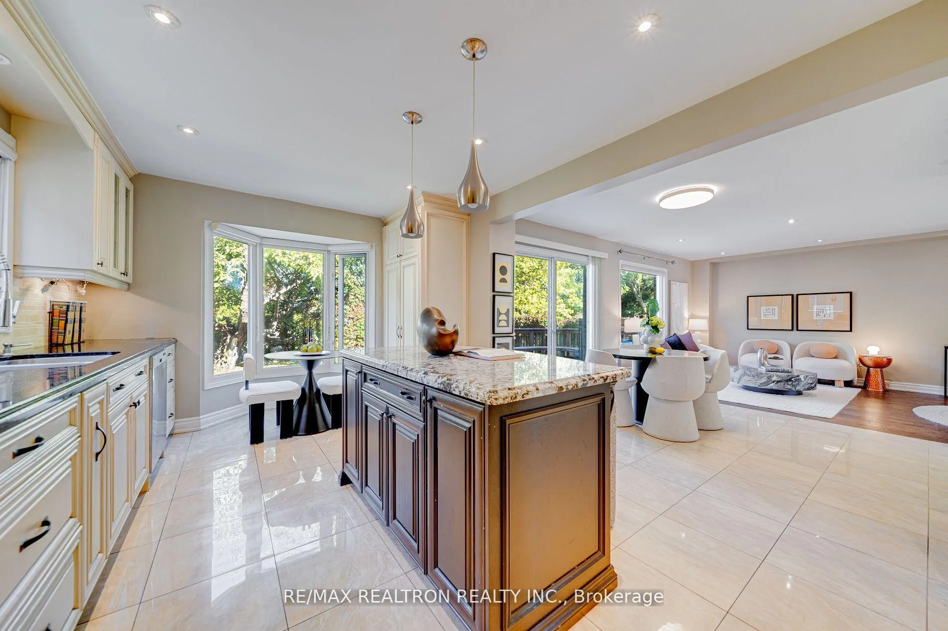 Photo 14 of 261 Hollingham Road, Markham, Unionville — HOMEH