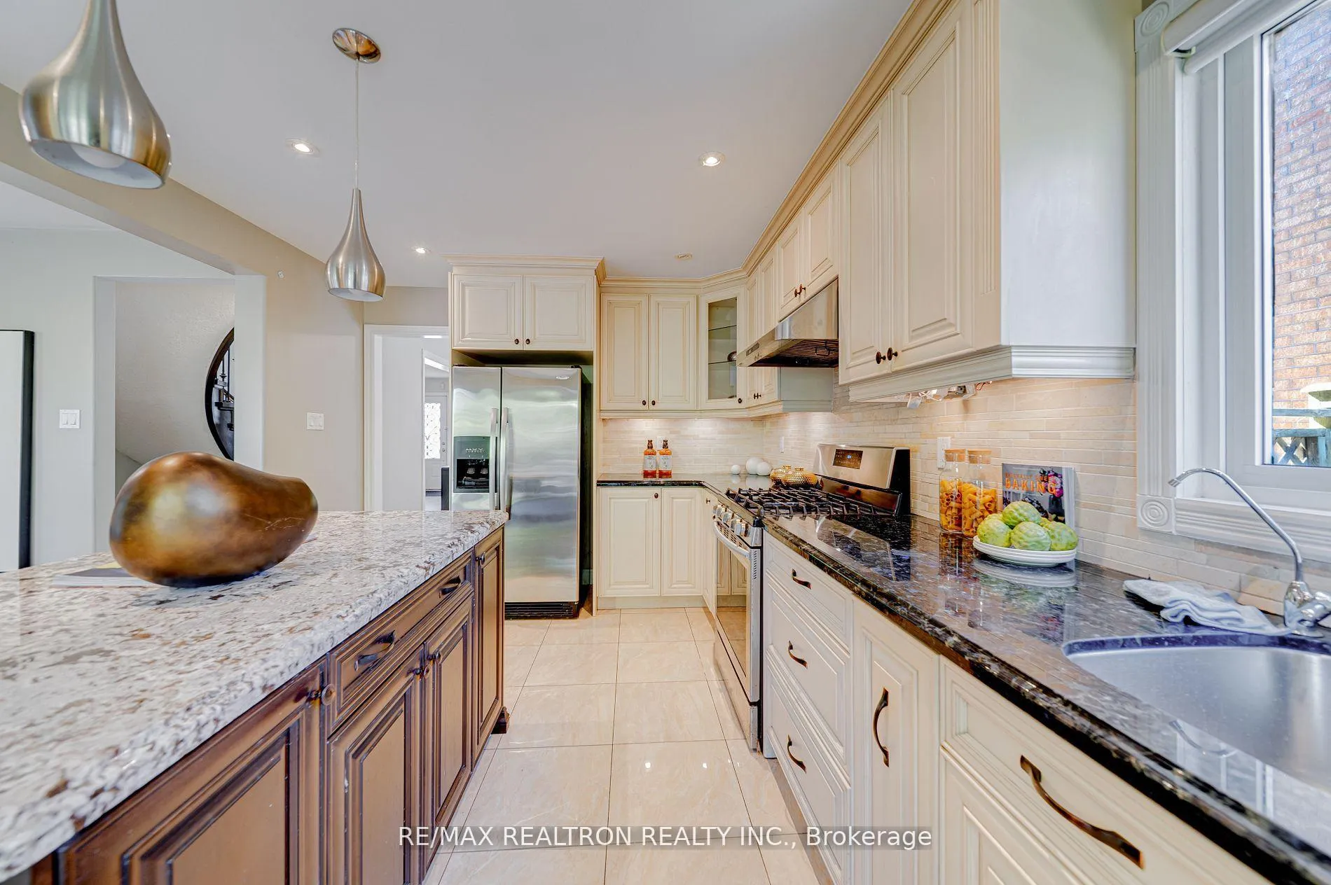 Photo 15 of 261 Hollingham Road, Markham, Unionville — HOMEH