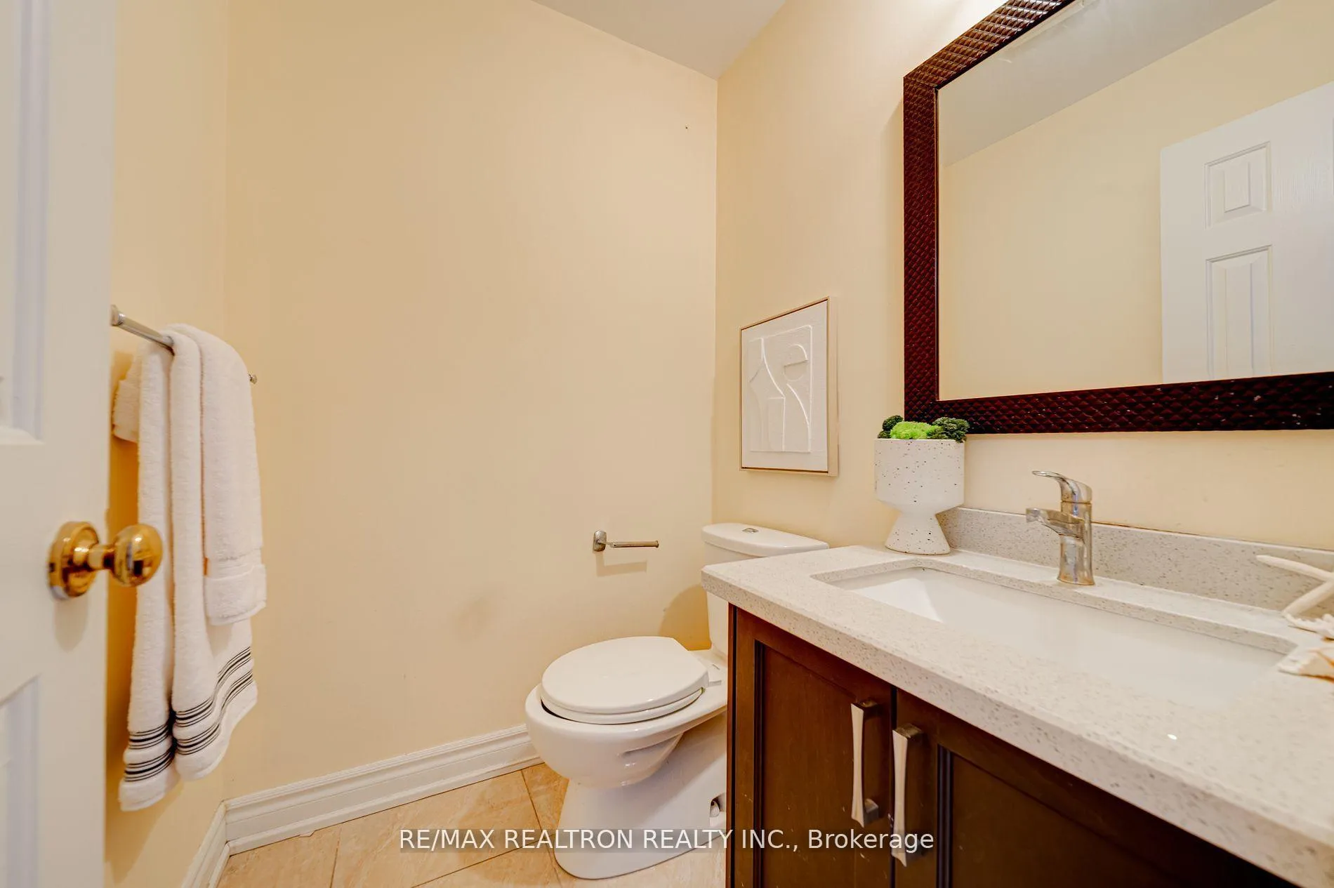 Photo 33 of 261 Hollingham Road, Markham, Unionville — HOMEH