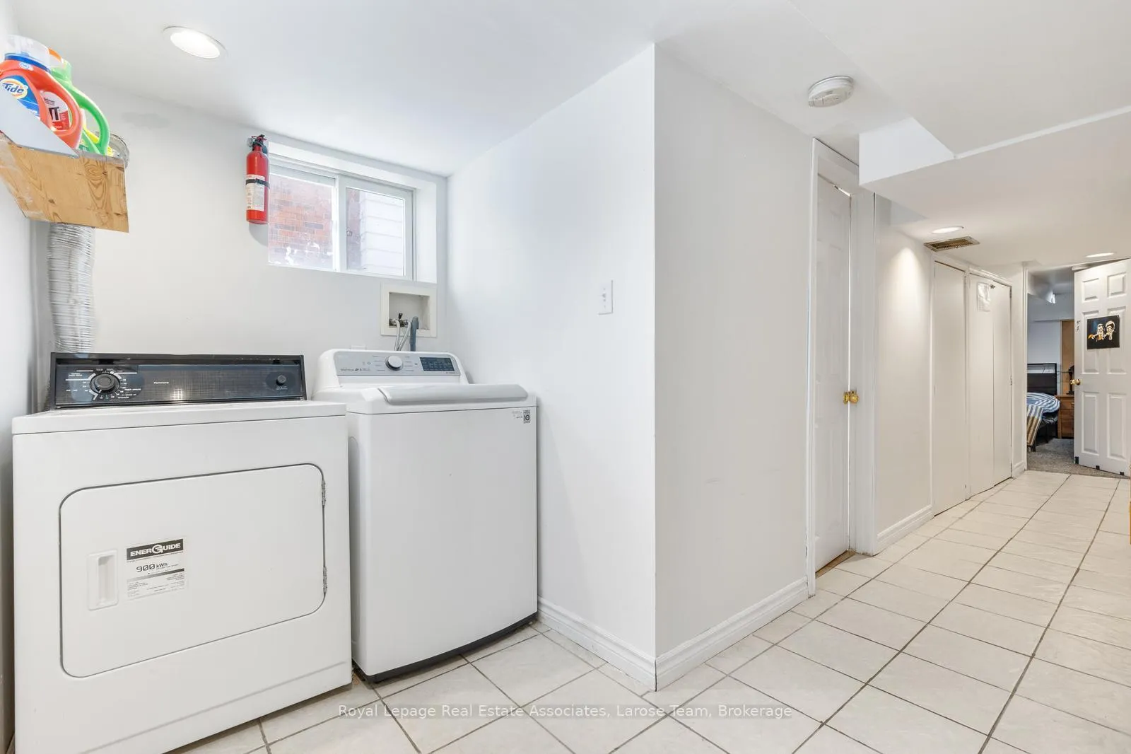 Photo 17 of 103 Haddon Avenue S, Hamilton, Ainslie Wood — HOMEH