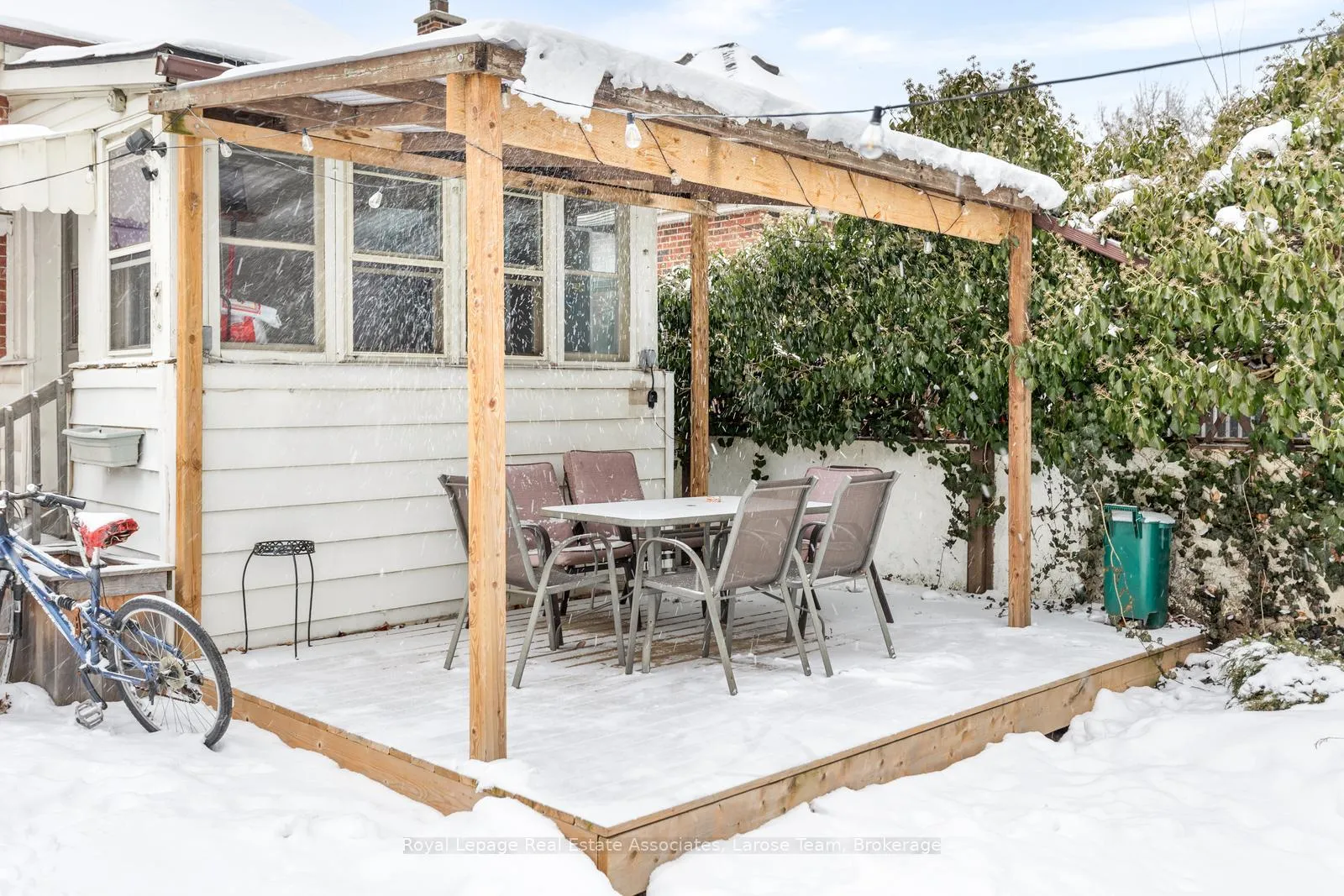 Photo 24 of 103 Haddon Avenue S, Hamilton, Ainslie Wood — HOMEH