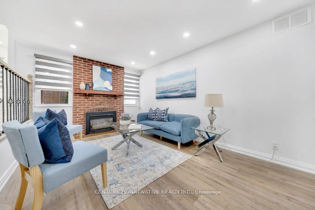 Photo 4 of 890 Briarwood Drive, Oshawa, Pinecrest — HOMEH