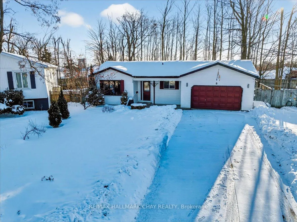 Photo 2 of 8 Chestnut Court, Barrie, Cundles East — HOMEH