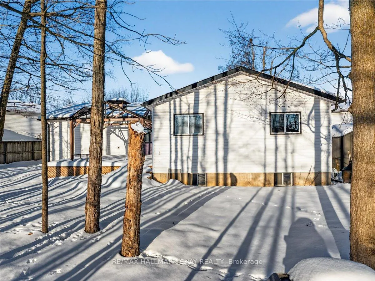 Photo 36 of 8 Chestnut Court, Barrie, Cundles East — HOMEH