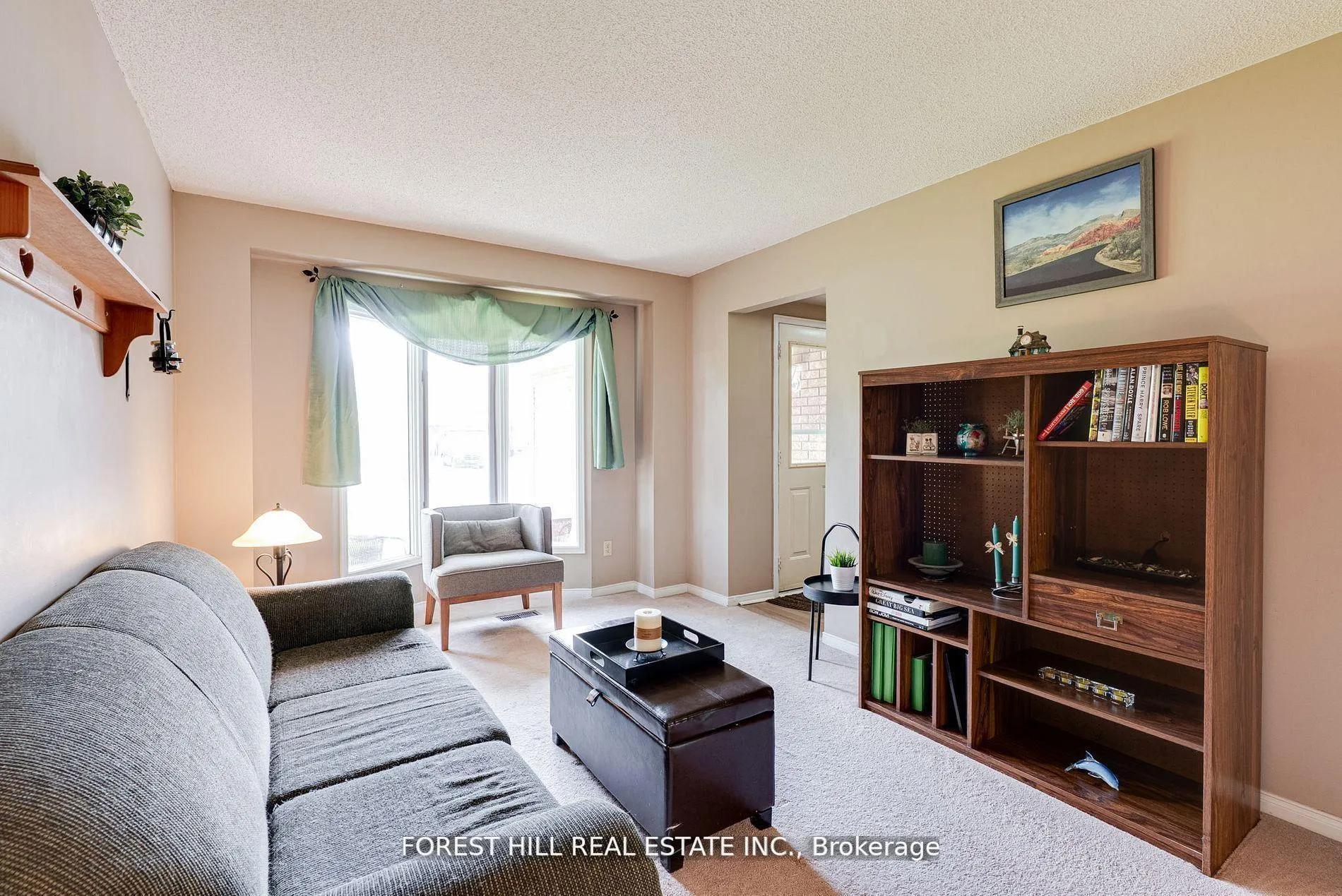 Photo 10 of 44 Quance Street, Barrie, Holly — HOMEH