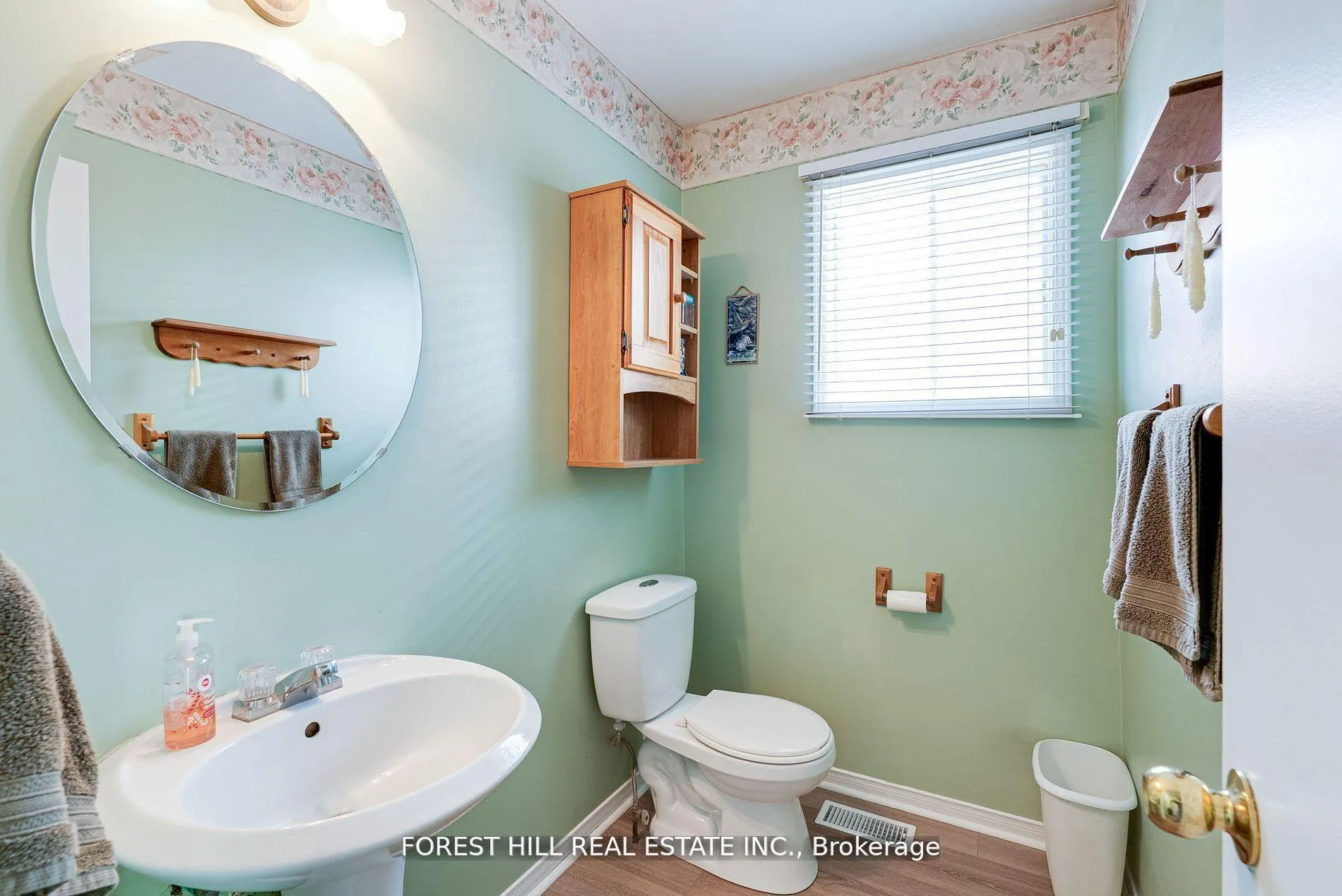 Photo 11 of 44 Quance Street, Barrie, Holly — HOMEH