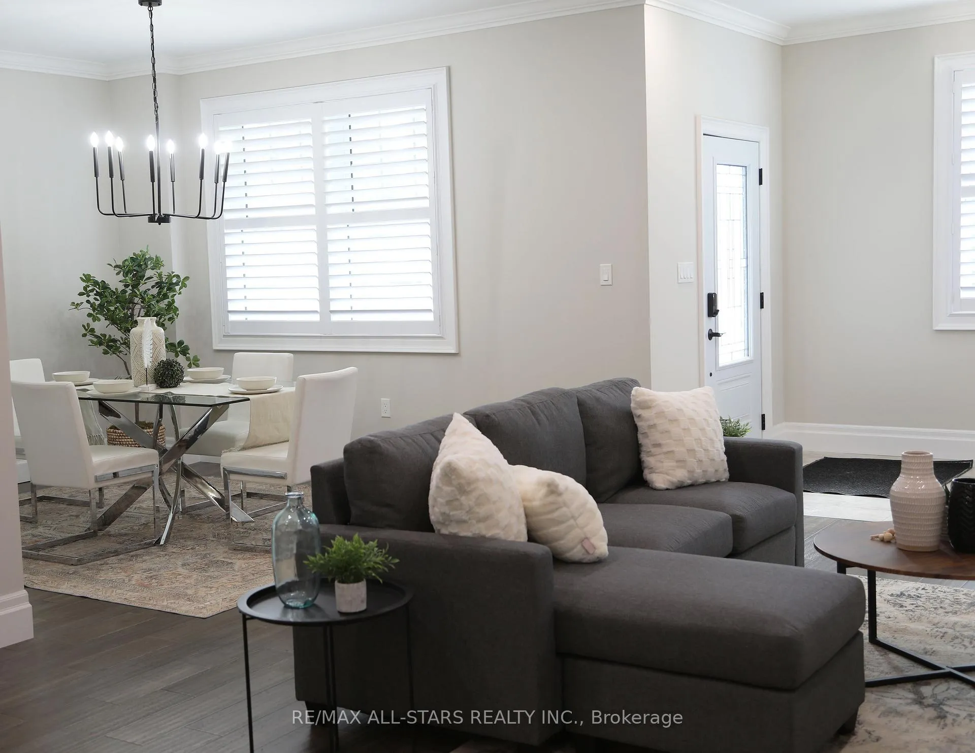 Photo 4 of 29 Patrick Drive, Aurora, Aurora Highlands — HOMEH