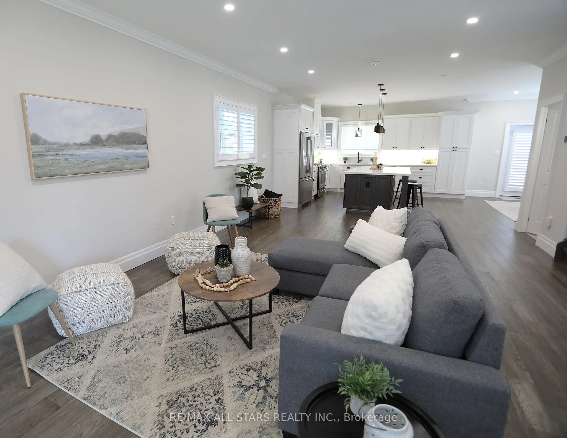 Photo 8 of 29 Patrick Drive, Aurora, Aurora Highlands — HOMEH