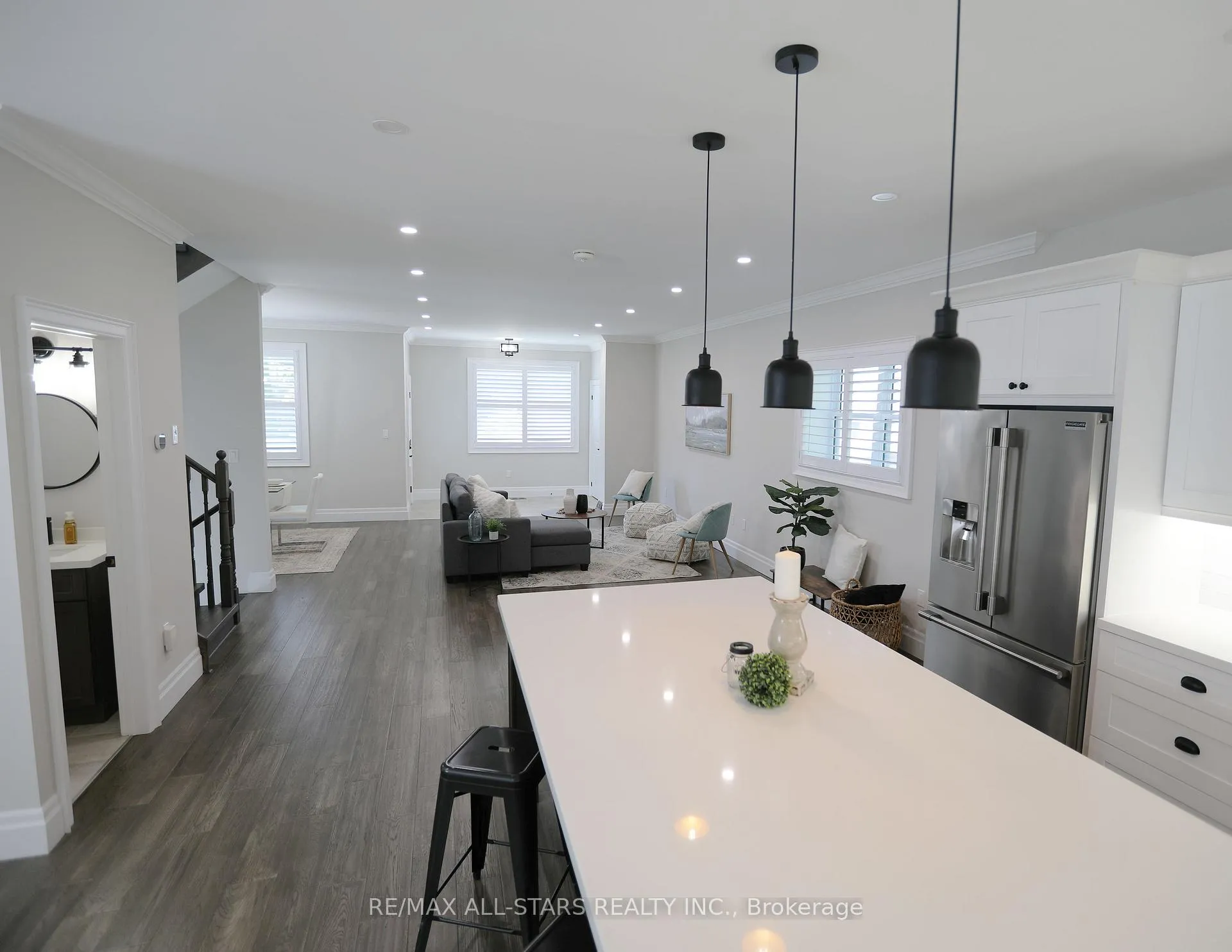 Photo 13 of 29 Patrick Drive, Aurora, Aurora Highlands — HOMEH