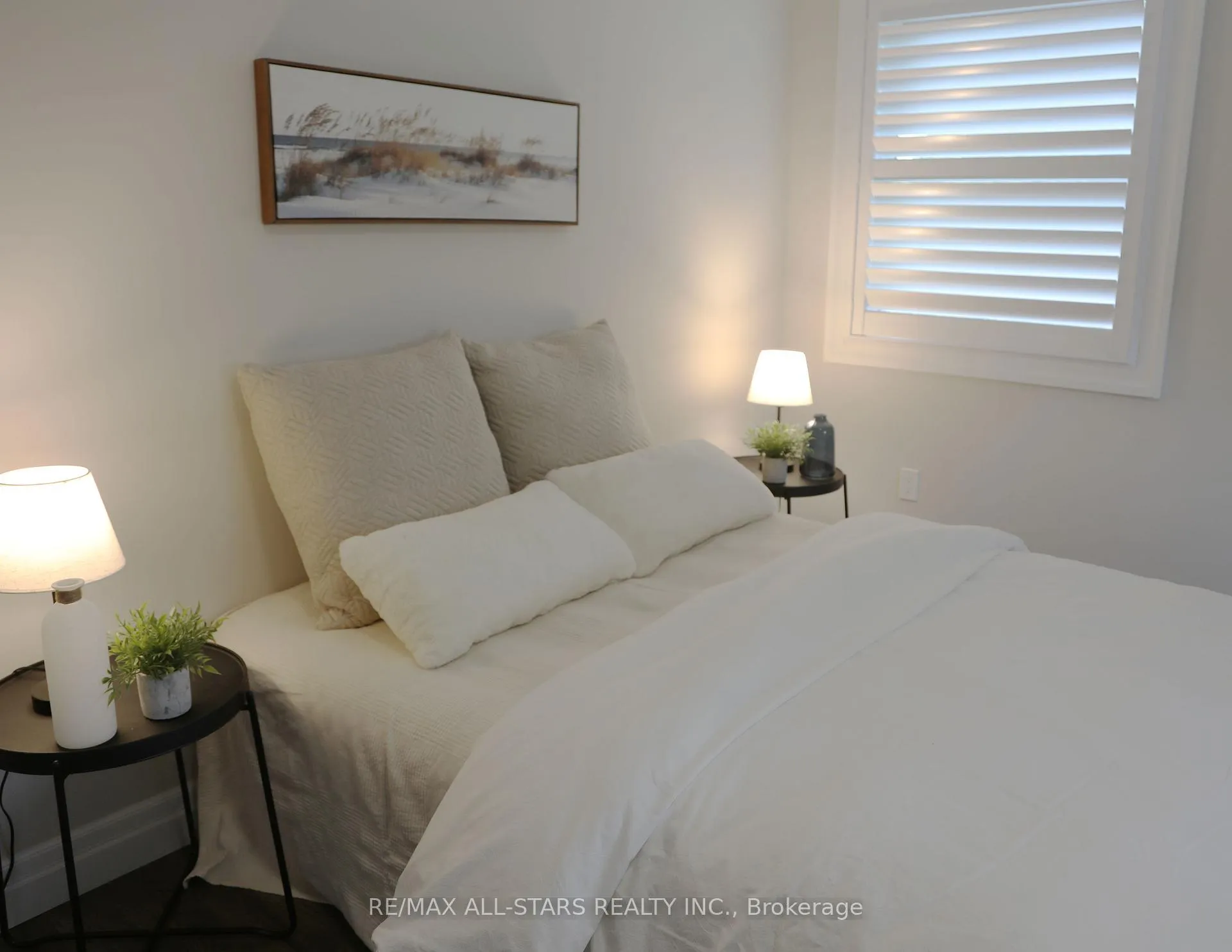 Photo 19 of 29 Patrick Drive, Aurora, Aurora Highlands — HOMEH