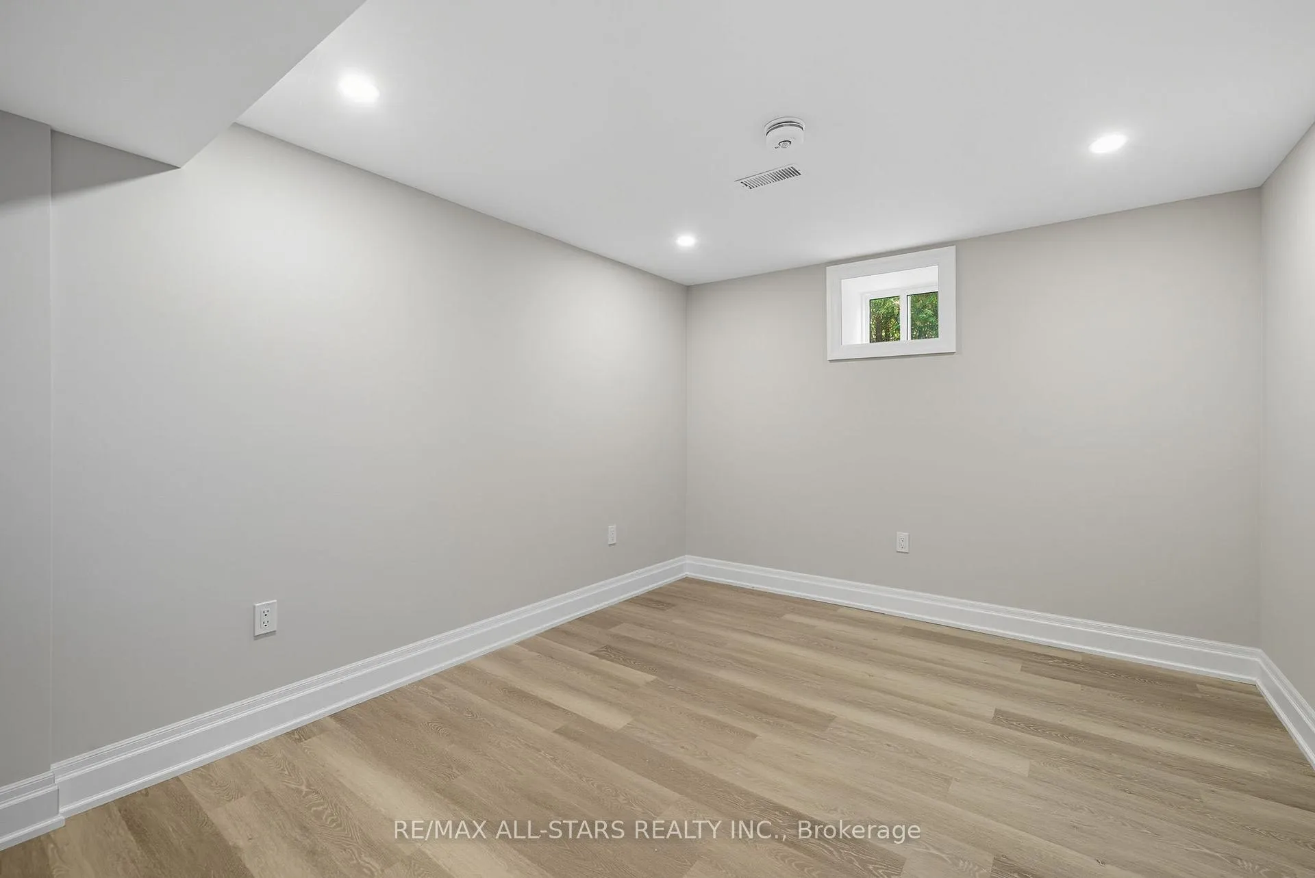 Photo 38 of 29 Patrick Drive, Aurora, Aurora Highlands — HOMEH