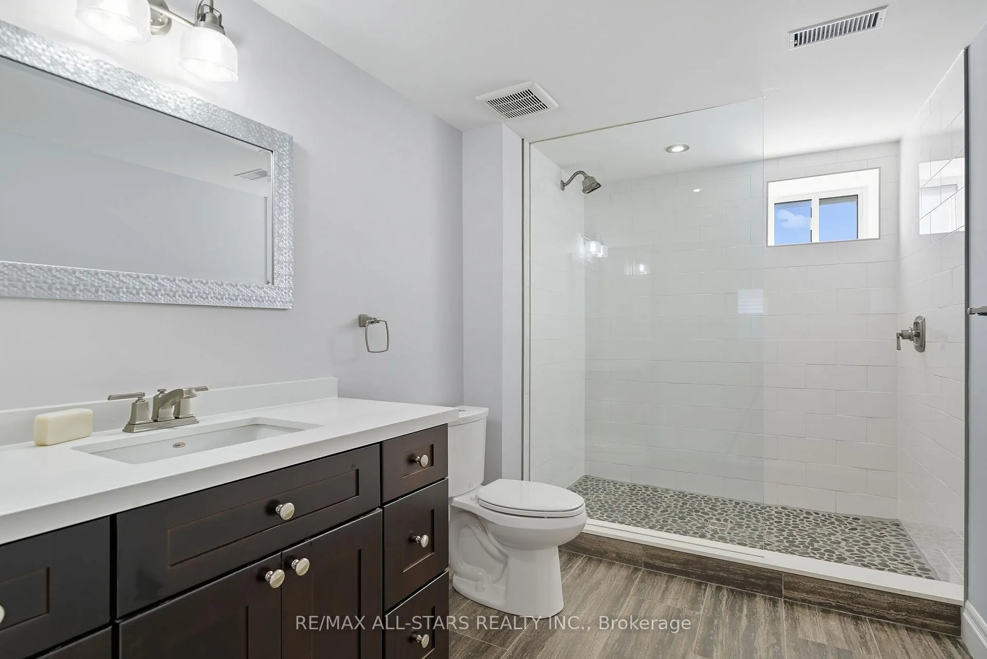 Photo 39 of 29 Patrick Drive, Aurora, Aurora Highlands — HOMEH