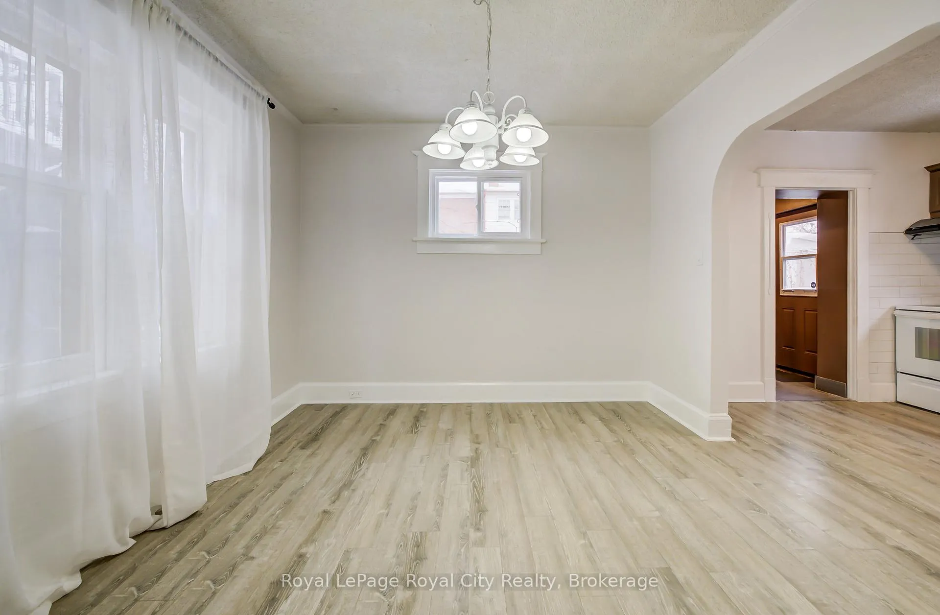 Photo 12 of 18 Shanley Street, Kitchener — HOMEH