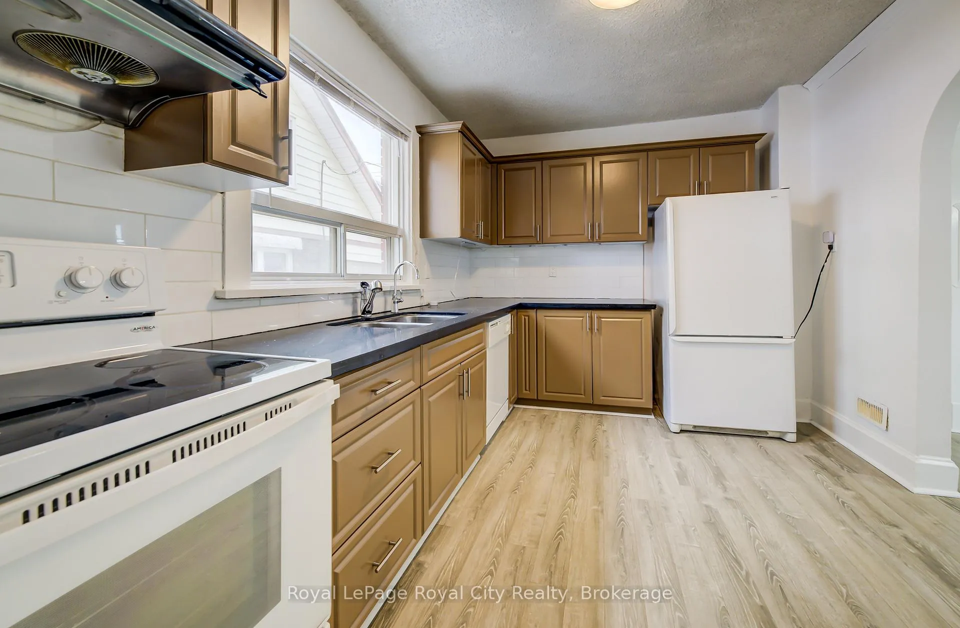 Photo 14 of 18 Shanley Street, Kitchener — HOMEH