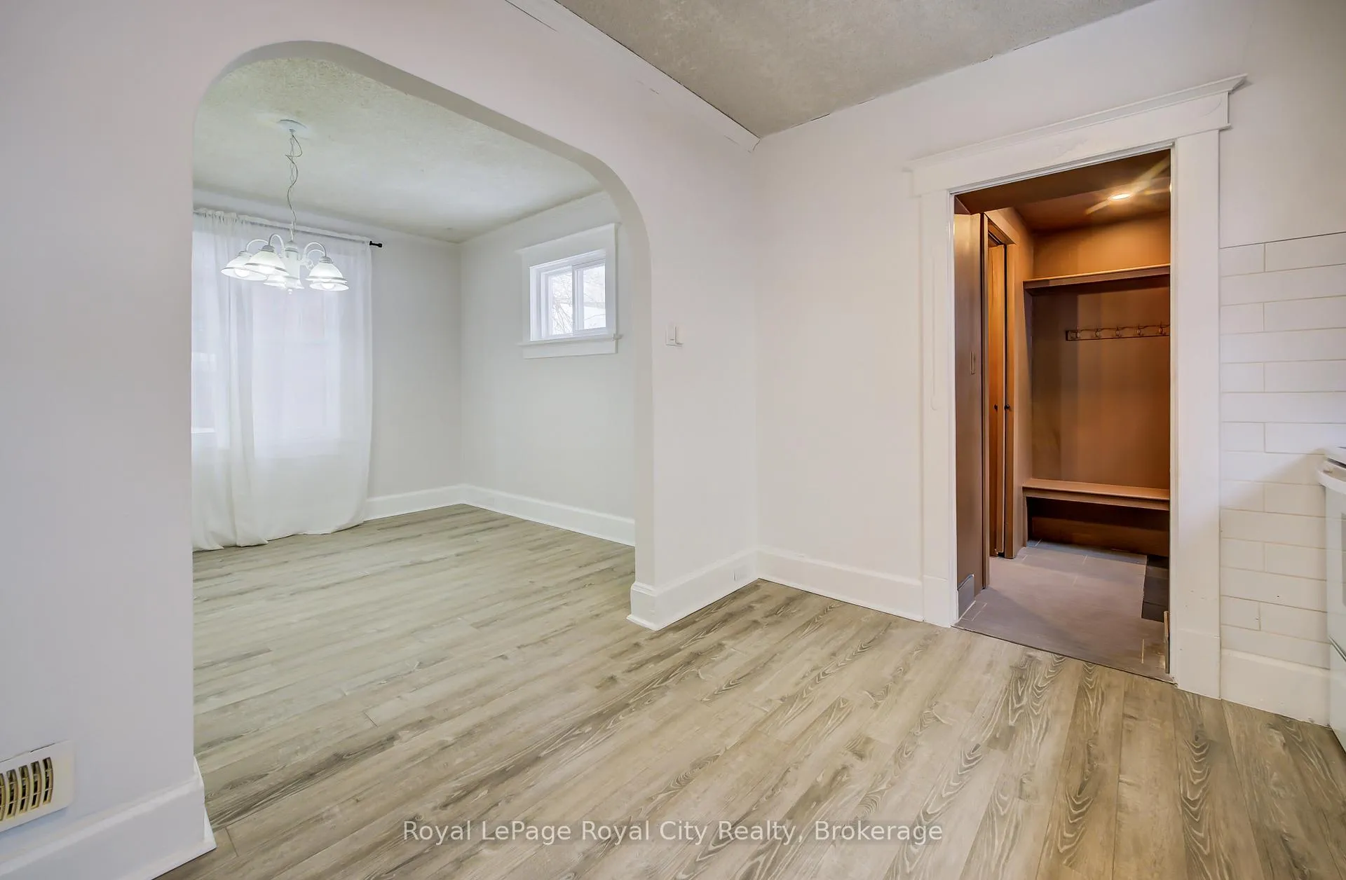 Photo 16 of 18 Shanley Street, Kitchener — HOMEH