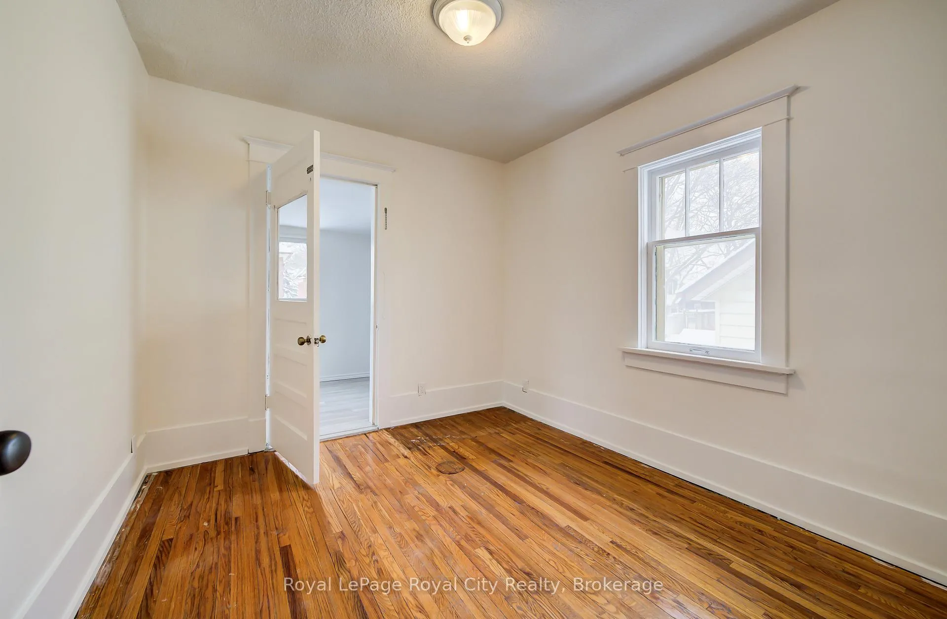 Photo 21 of 18 Shanley Street, Kitchener — HOMEH