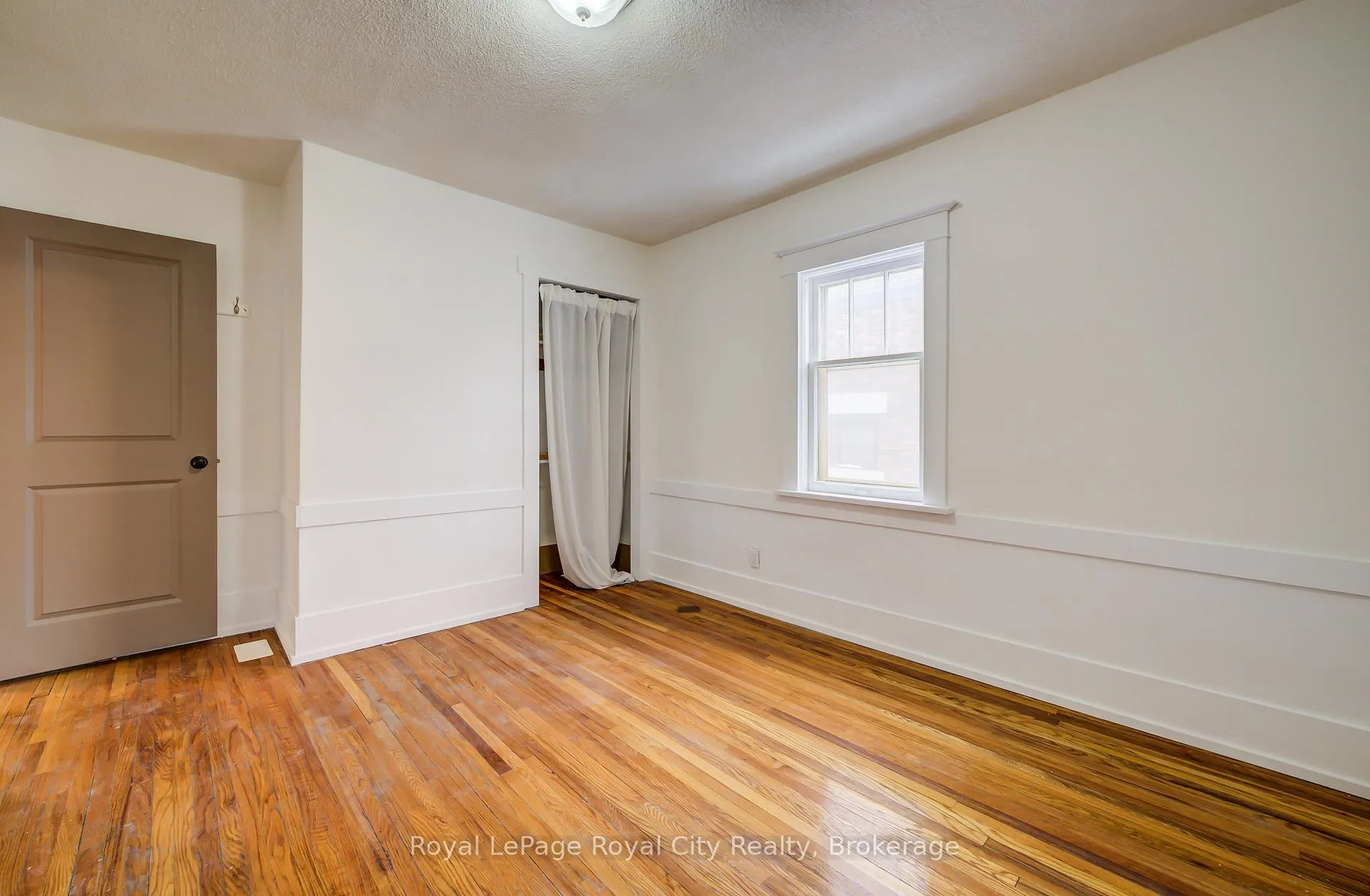 Photo 28 of 18 Shanley Street, Kitchener — HOMEH