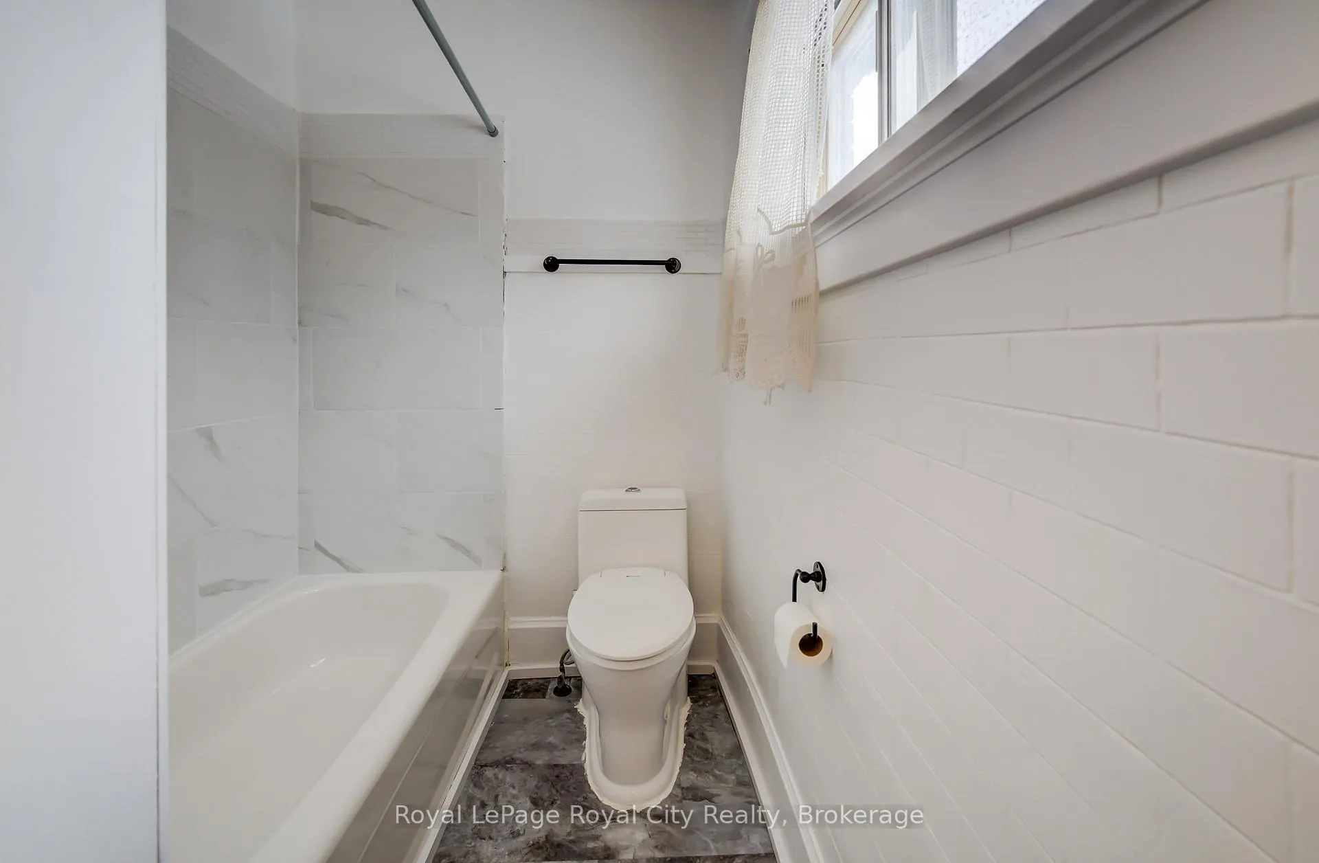 Photo 34 of 18 Shanley Street, Kitchener — HOMEH