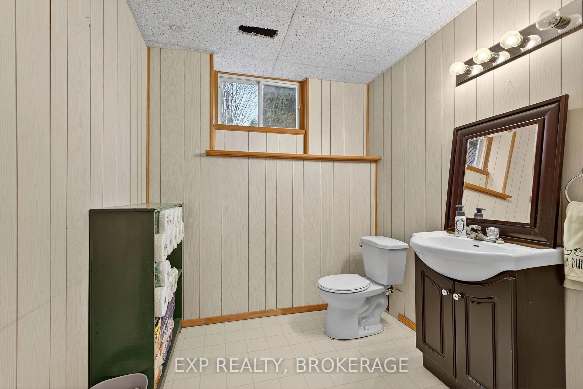 Photo 20 of 14 Clifford Street, Loyalist, Amherstview — HOMEH