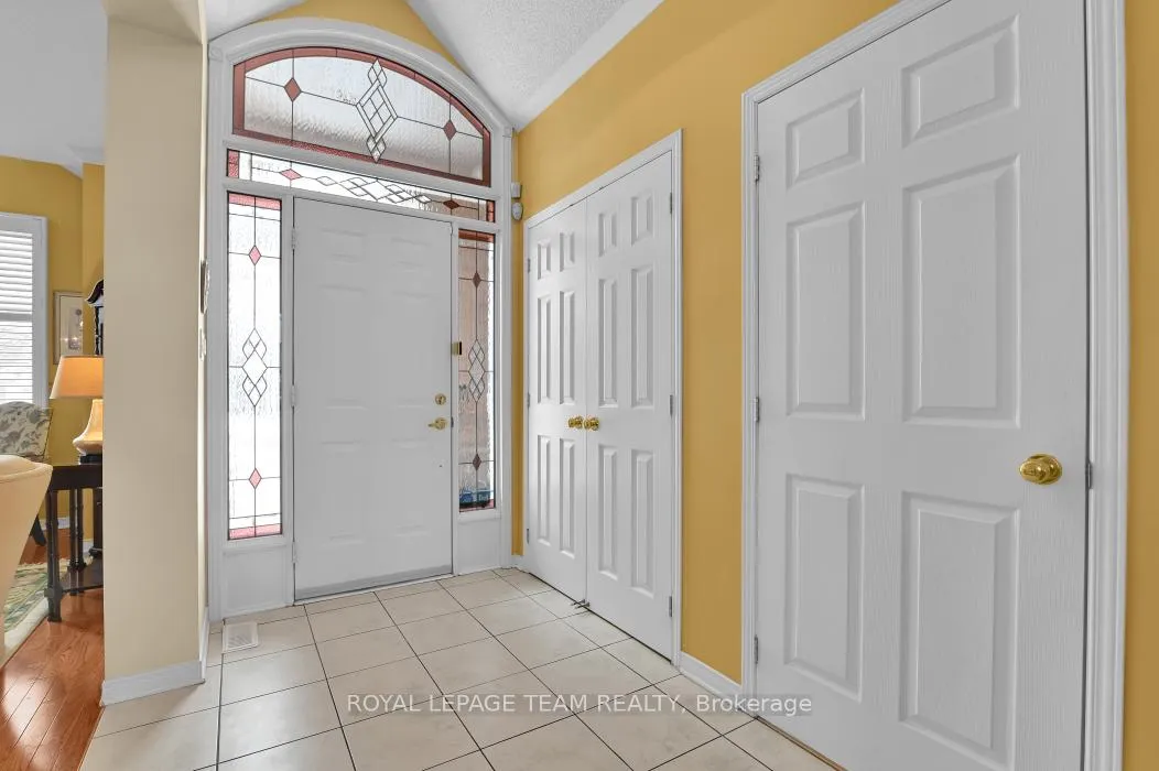 Photo 2 of 5 Wersch Lane, Ottawa, Barrhaven - Stonebridge — HOMEH