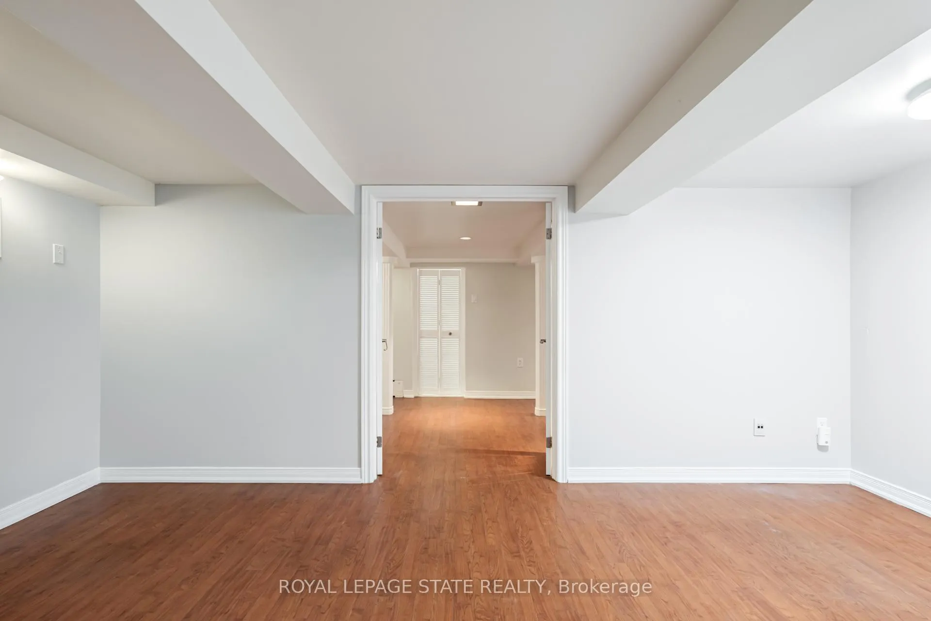Photo 27 of 15 Empress Avenue, Hamilton, Centremount — HOMEH