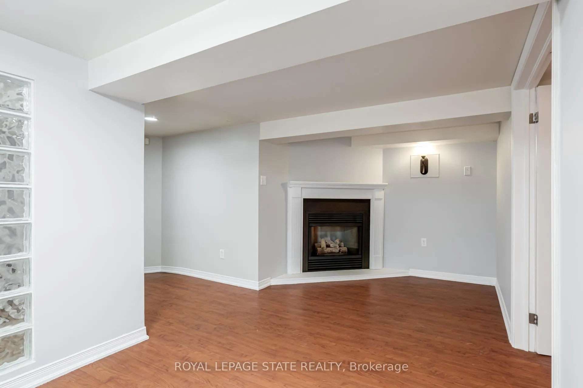 Photo 28 of 15 Empress Avenue, Hamilton, Centremount — HOMEH