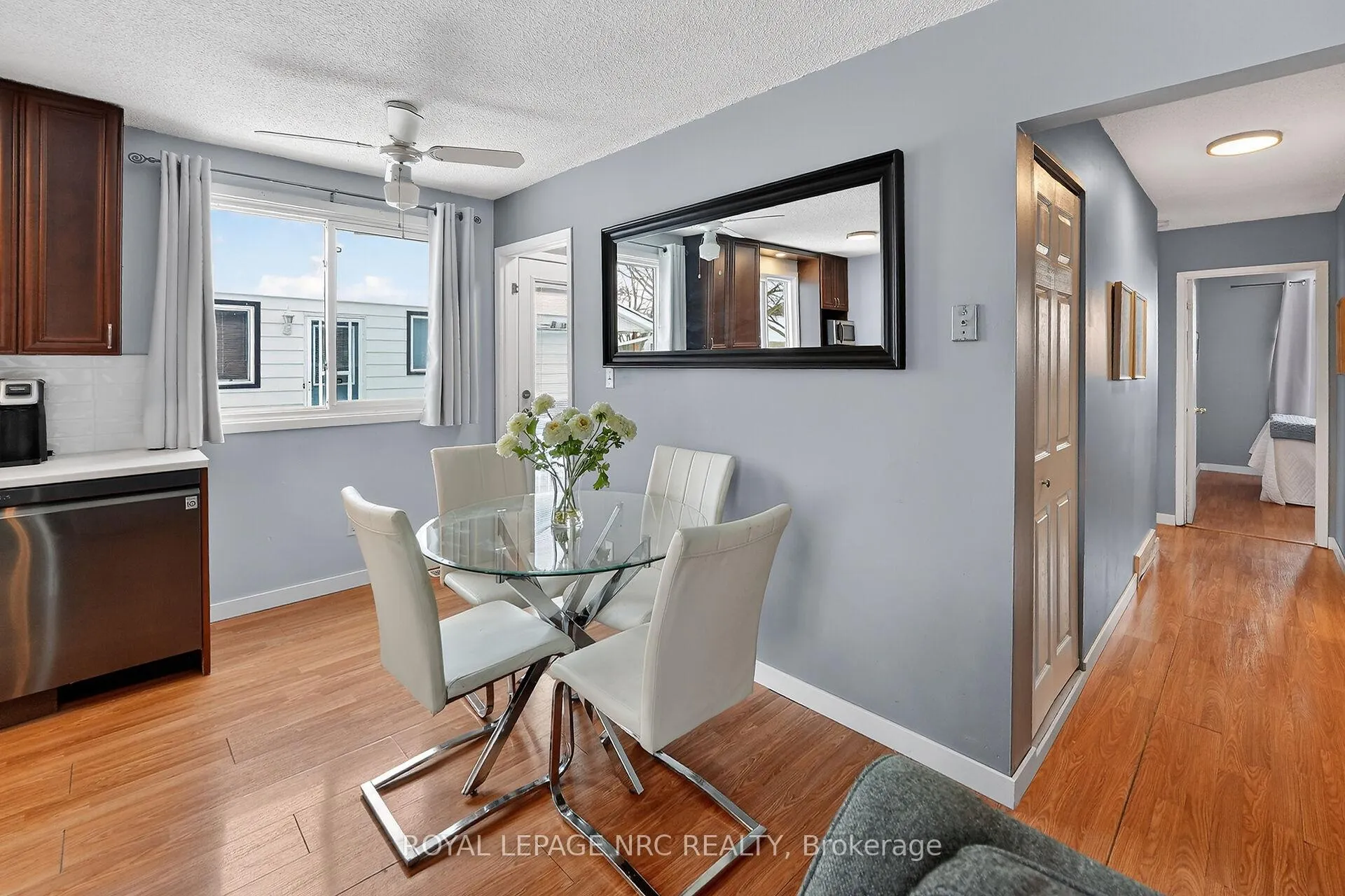 Photo 9 of 53 Allan Drive, St. Catharines, Fairview — HOMEH