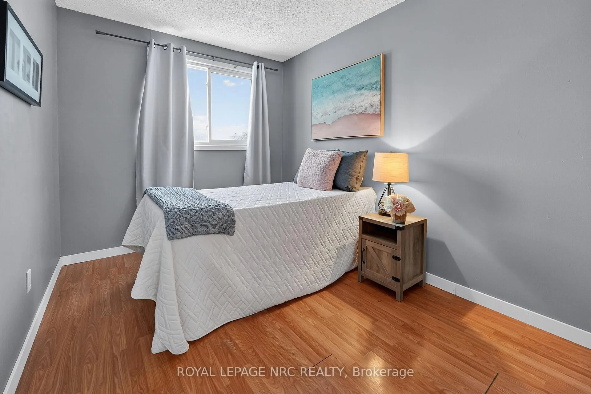 Photo 16 of 53 Allan Drive, St. Catharines, Fairview — HOMEH