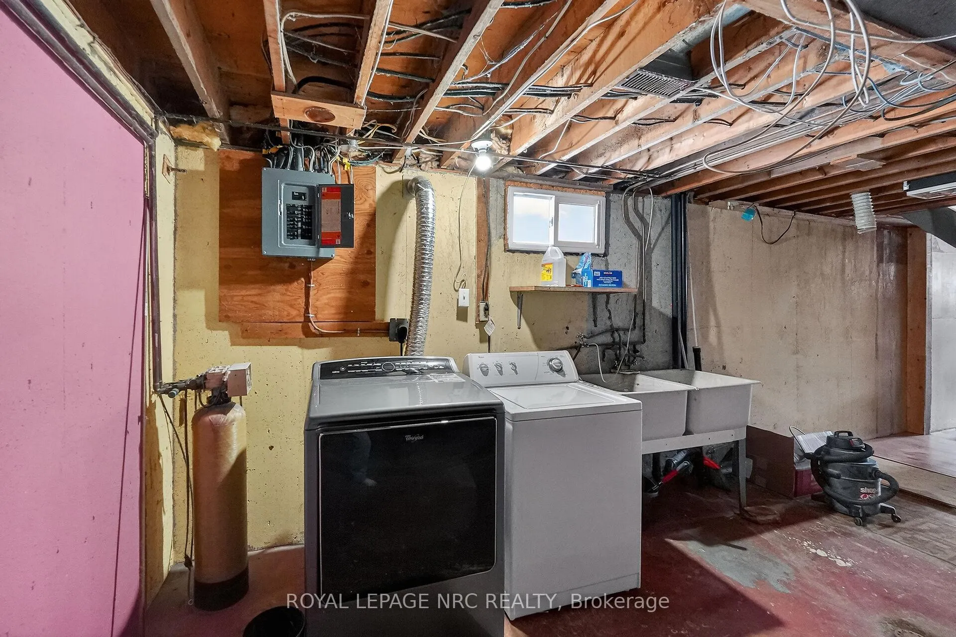 Photo 30 of 53 Allan Drive, St. Catharines, Fairview — HOMEH