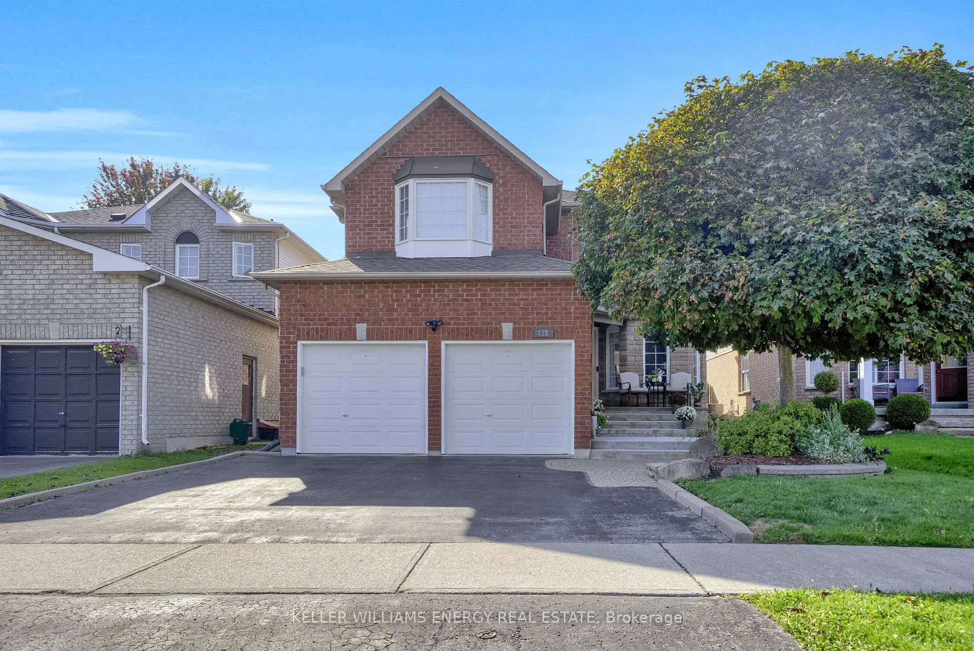 Photo 1 of 128 West Side Drive, Clarington, Bowmanville — HOMEH