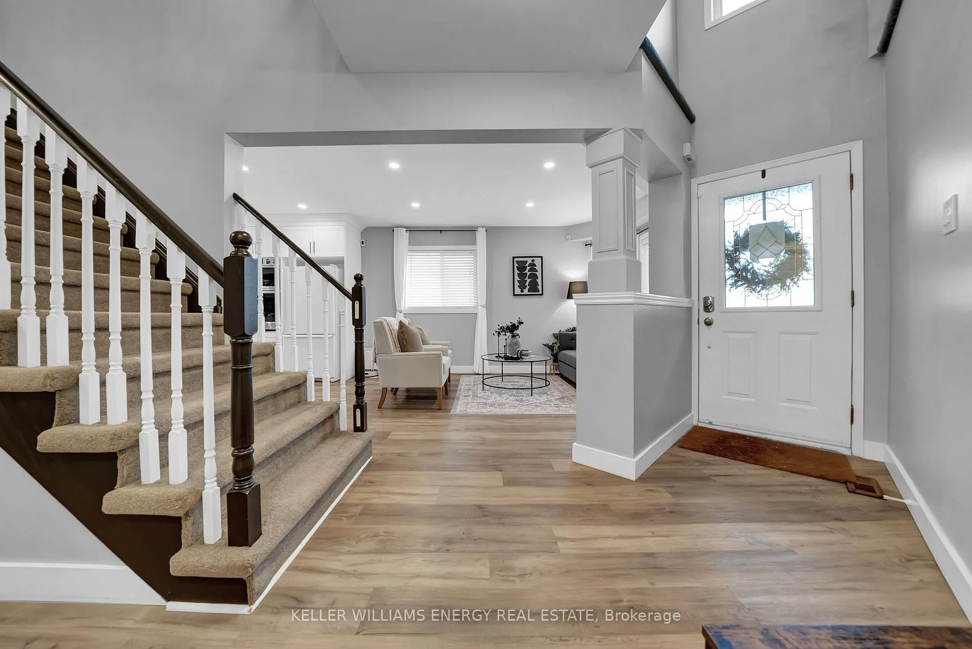 Photo 5 of 128 West Side Drive, Clarington, Bowmanville — HOMEH