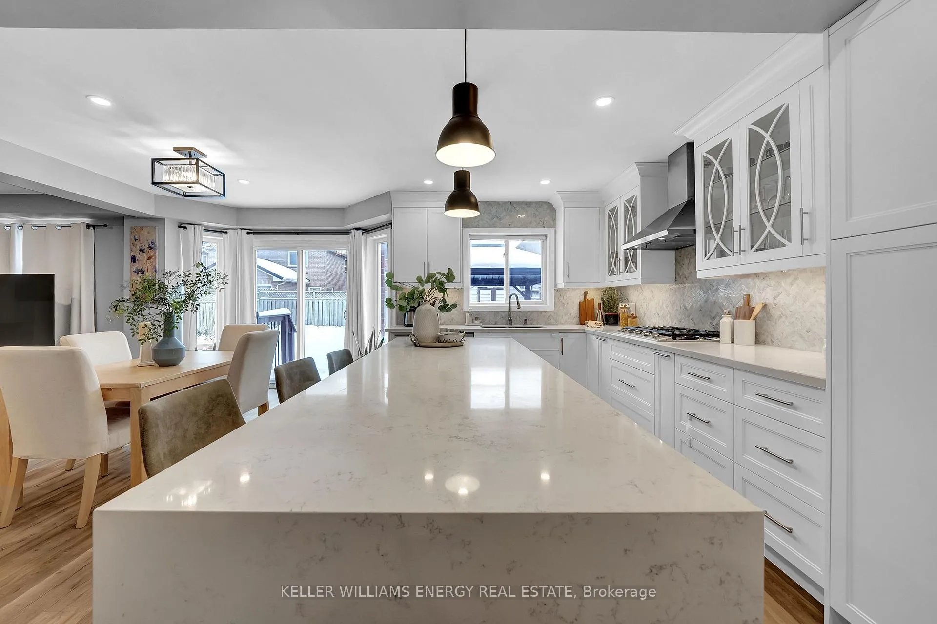 Photo 14 of 128 West Side Drive, Clarington, Bowmanville — HOMEH