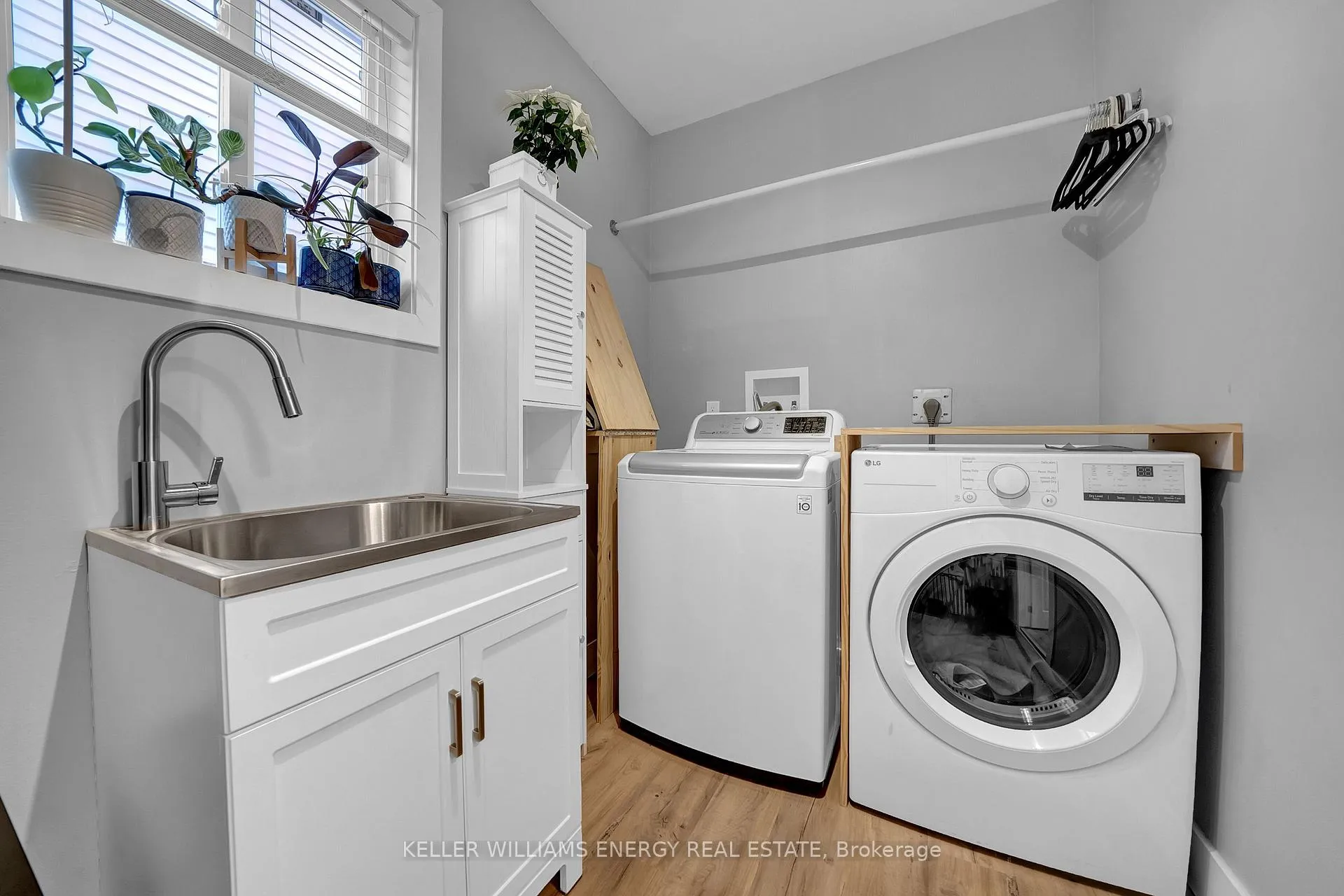 Photo 29 of 128 West Side Drive, Clarington, Bowmanville — HOMEH