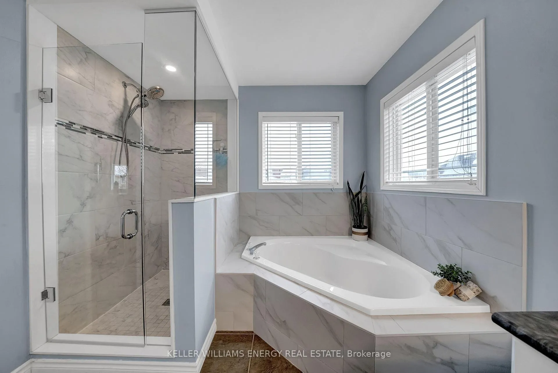 Photo 36 of 128 West Side Drive, Clarington, Bowmanville — HOMEH