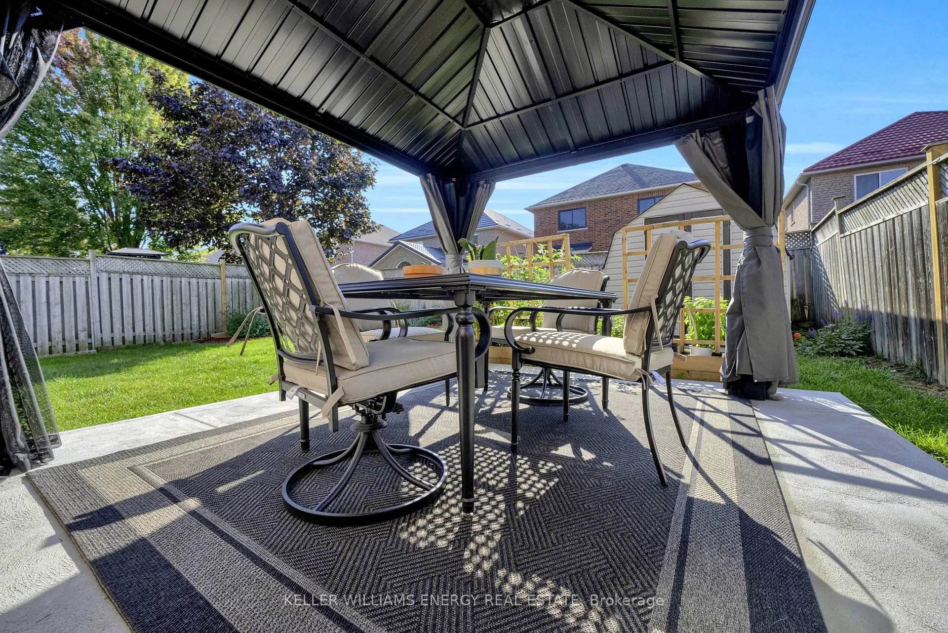 Photo 46 of 128 West Side Drive, Clarington, Bowmanville — HOMEH